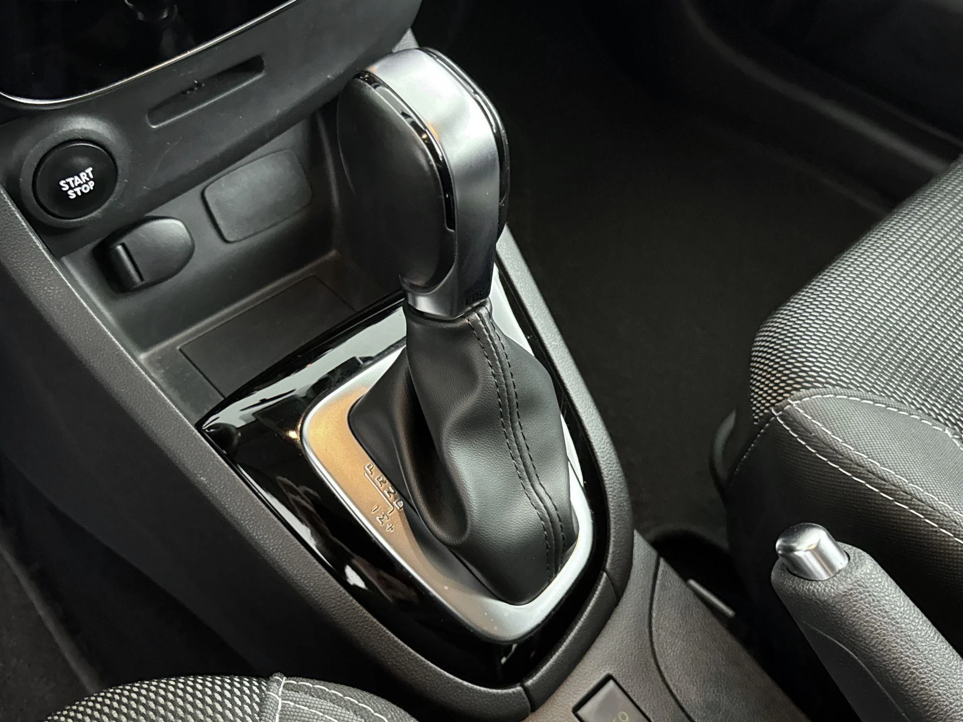 Renault-Clio-image-22