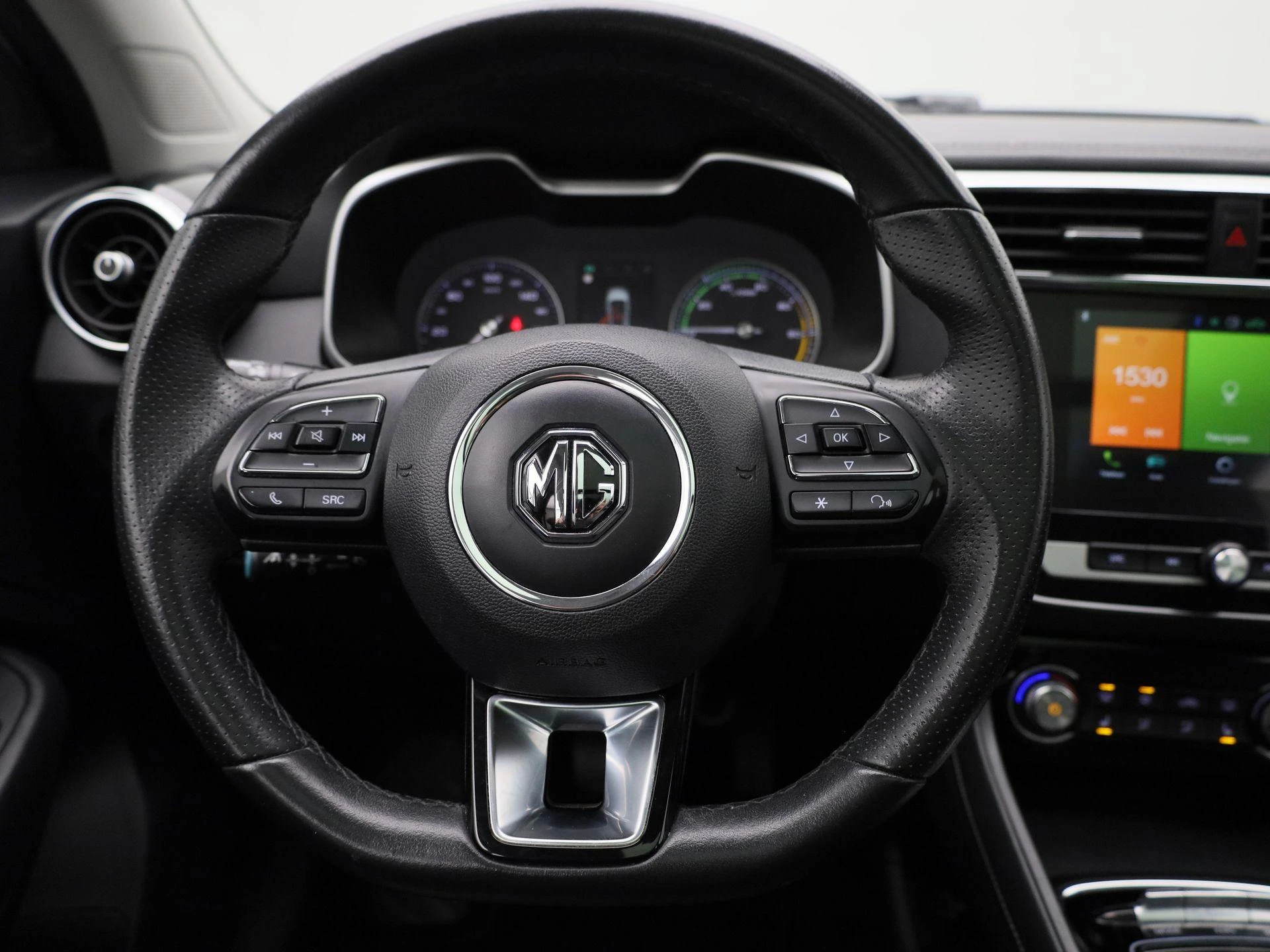 MG-ZS EV-image-6