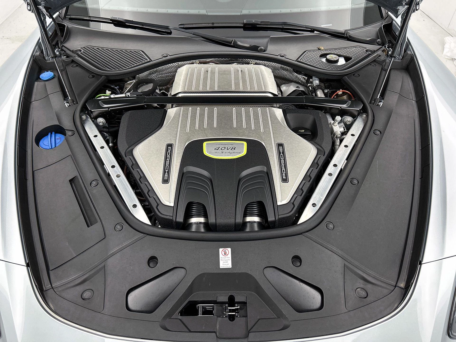 Porsche-Panamera-image-28
