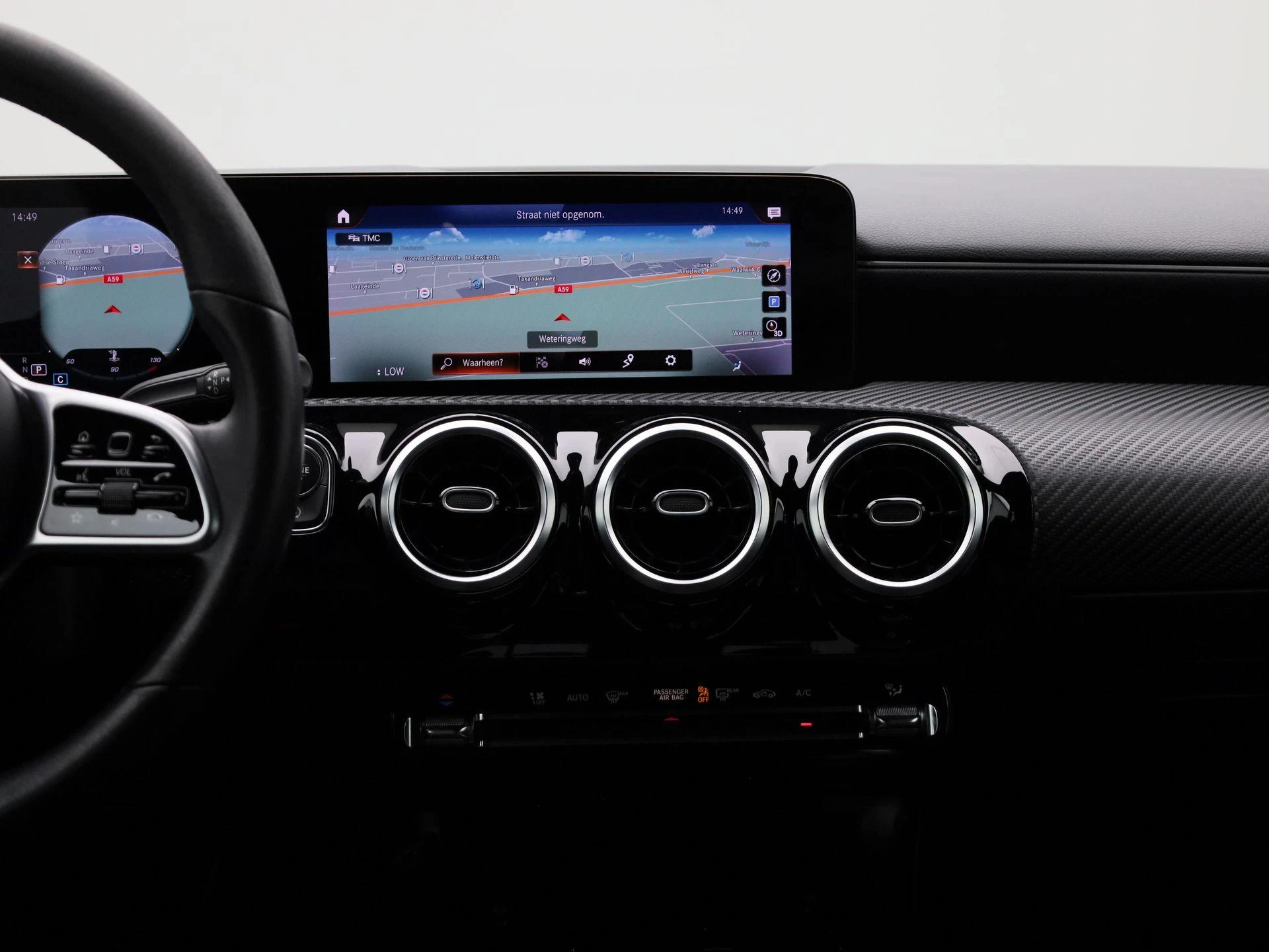 Mercedes-Benz-CLA-image-8