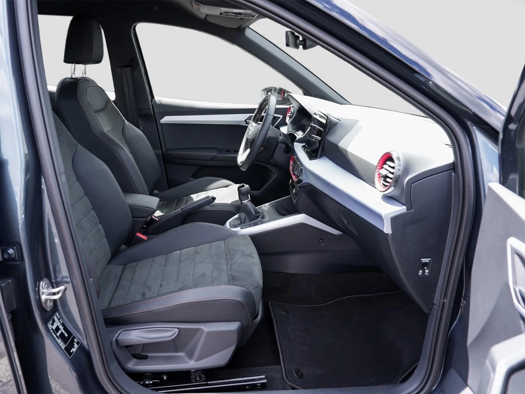SEAT Arona 1,0 TSI FR,LED,ALU 18",Kamera,Navi Sitzheizung,ACC