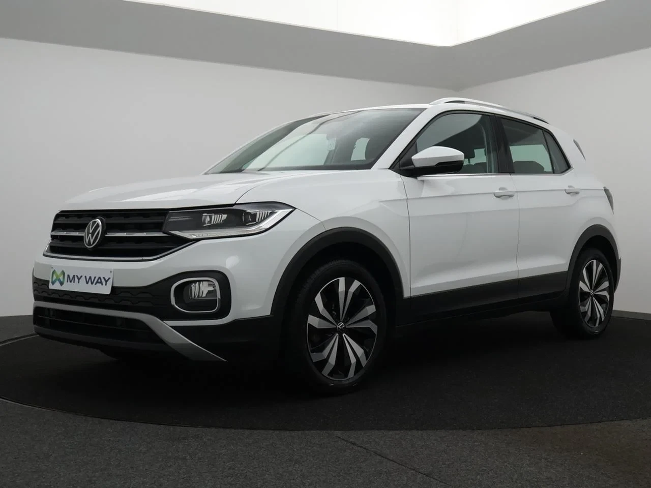 Volkswagen-T-Cross-image-0