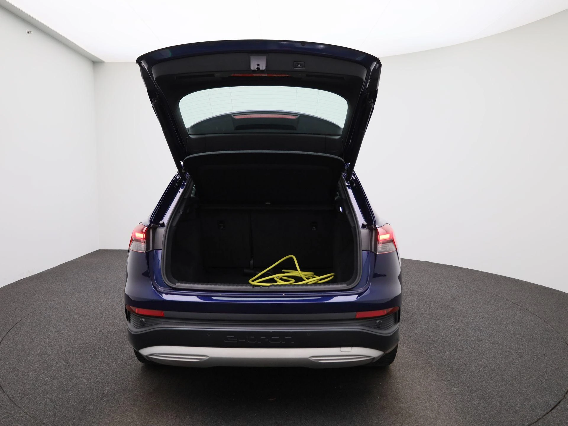 Audi-Q4 e-tron-image-10