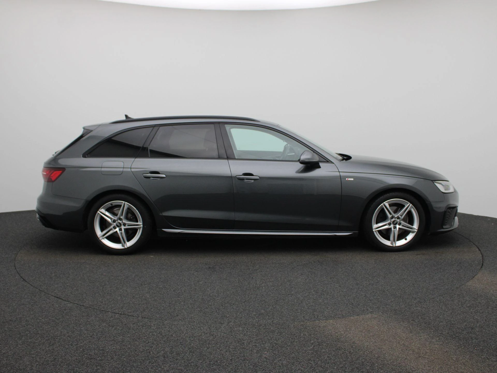 Audi-A4-image-5