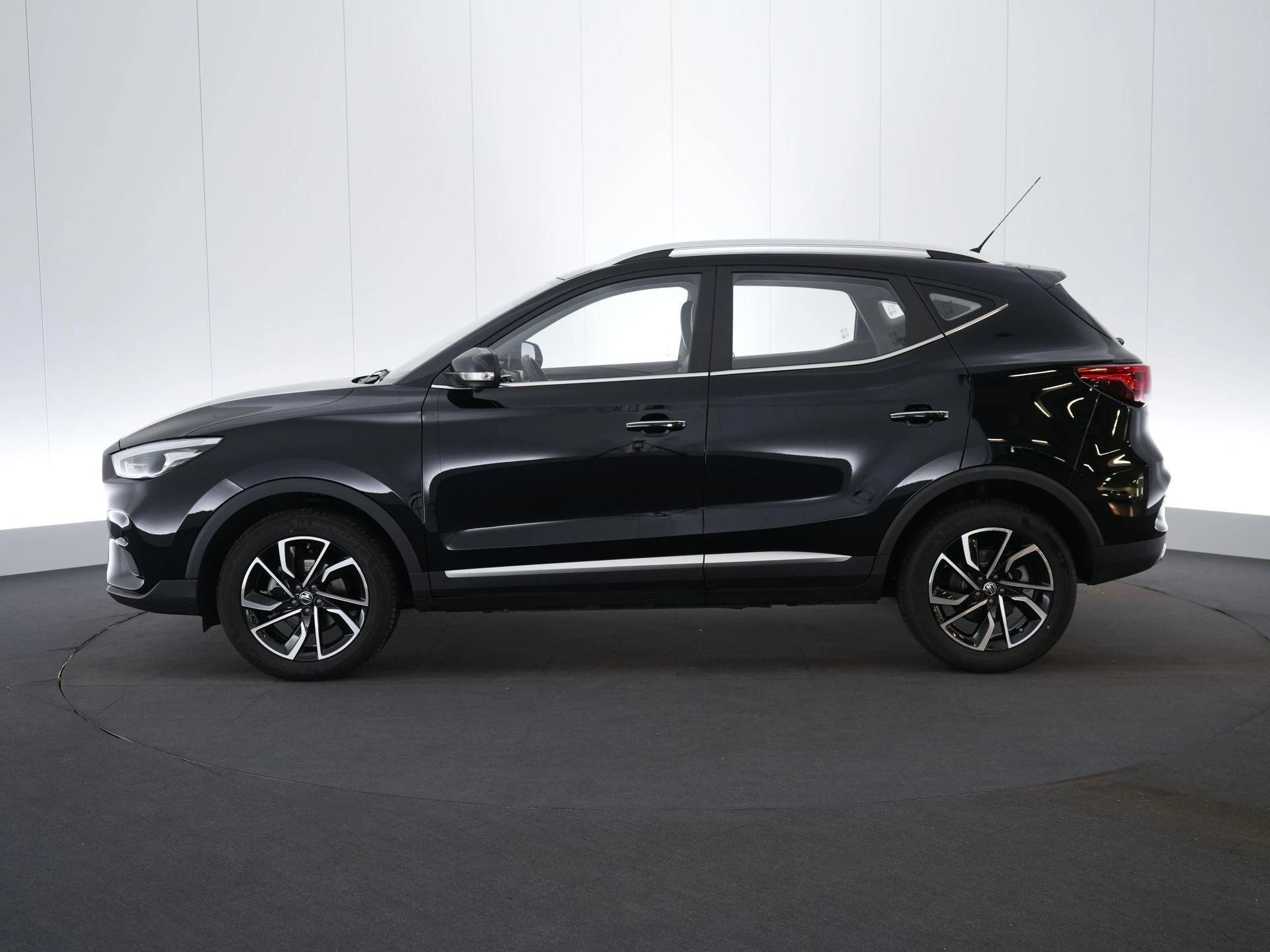 MG ZS 1.0 T-GDi AT LUXURY