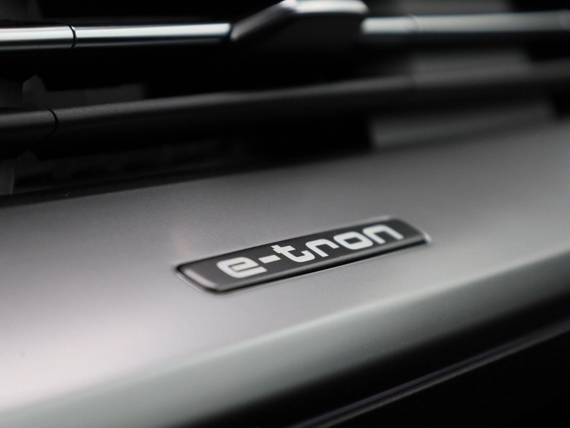 Audi-Q4 e-tron-image-24