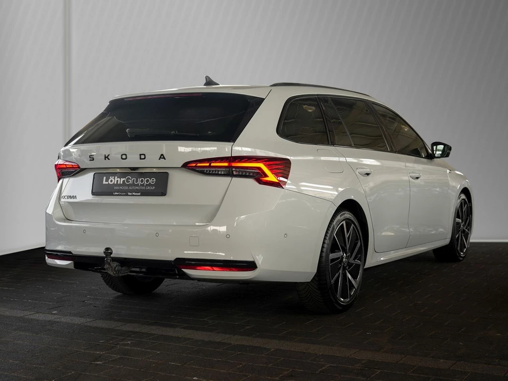 Škoda Octavia Combi 2.0 TDI DSG Sportline AHK/Navi