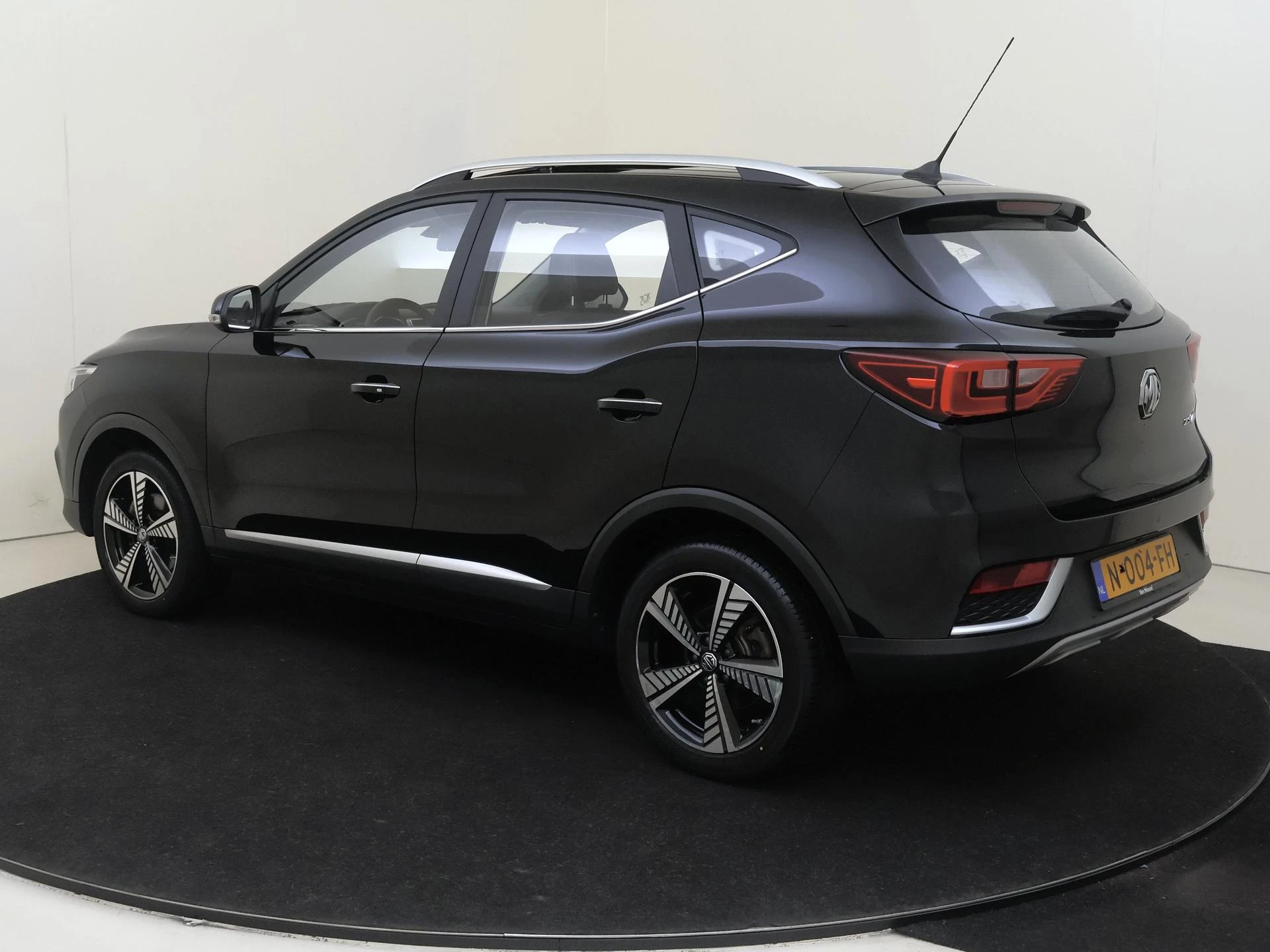MG ZS EV Luxury 45 kWh