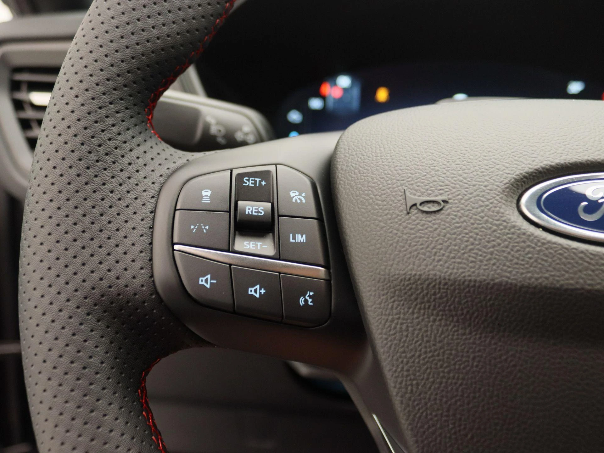 Ford-Kuga-image-20