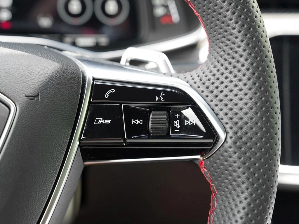 Audi RS6 Avant 4.0 TFSI Matrix Leder B&O Kamera ACC