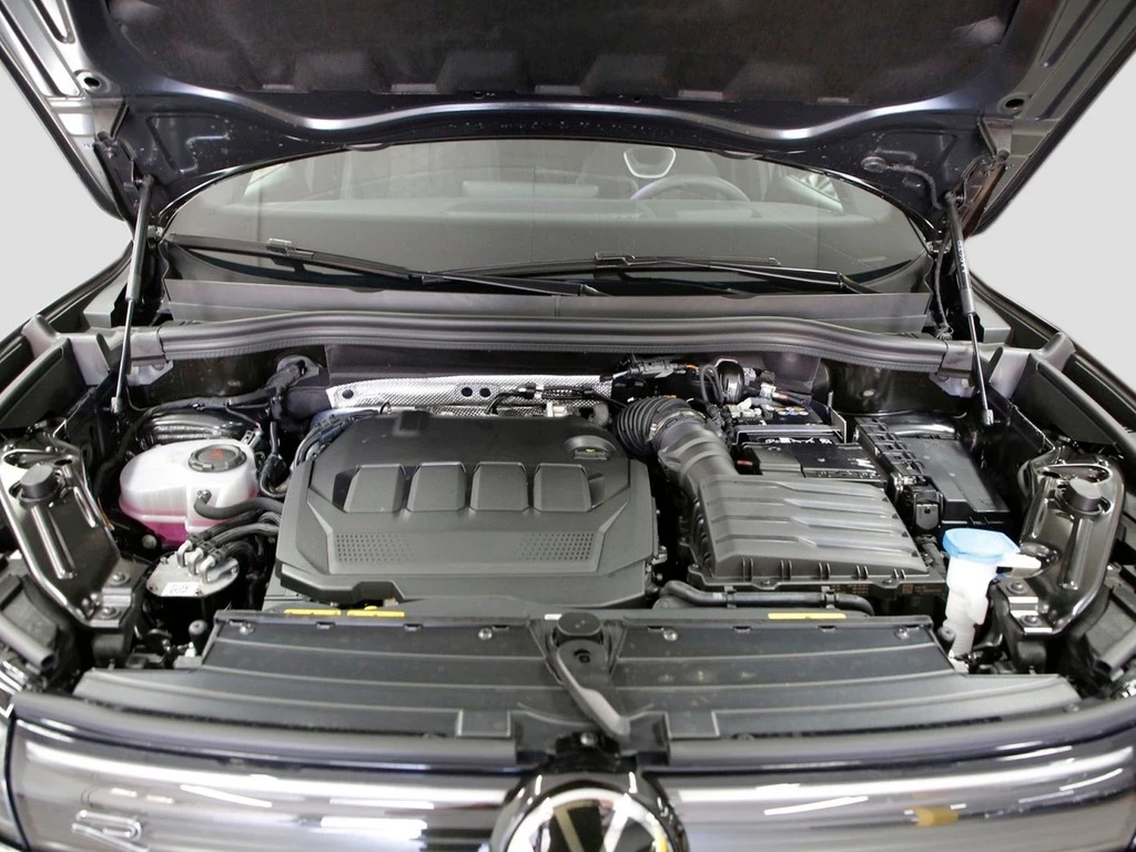 Volkswagen Tiguan R-Line 2.0 TDI SCR 4MOTION 7-Gang-DSG