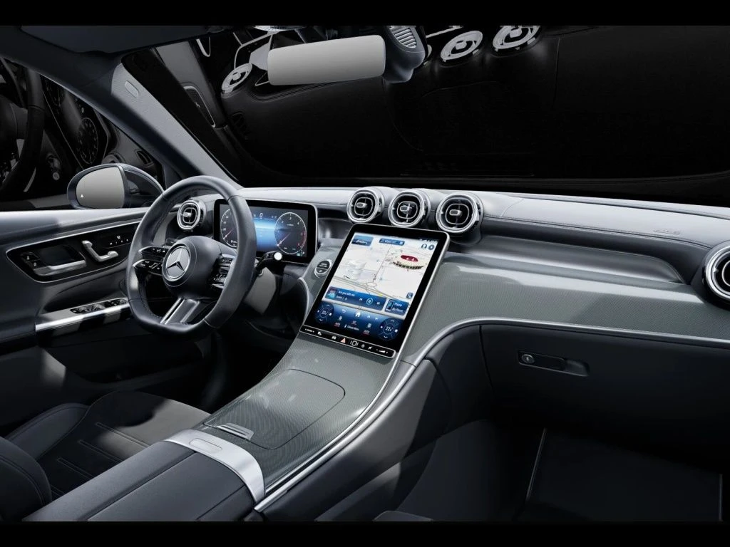 Mercedes-Benz-GLC 220 d-image-11