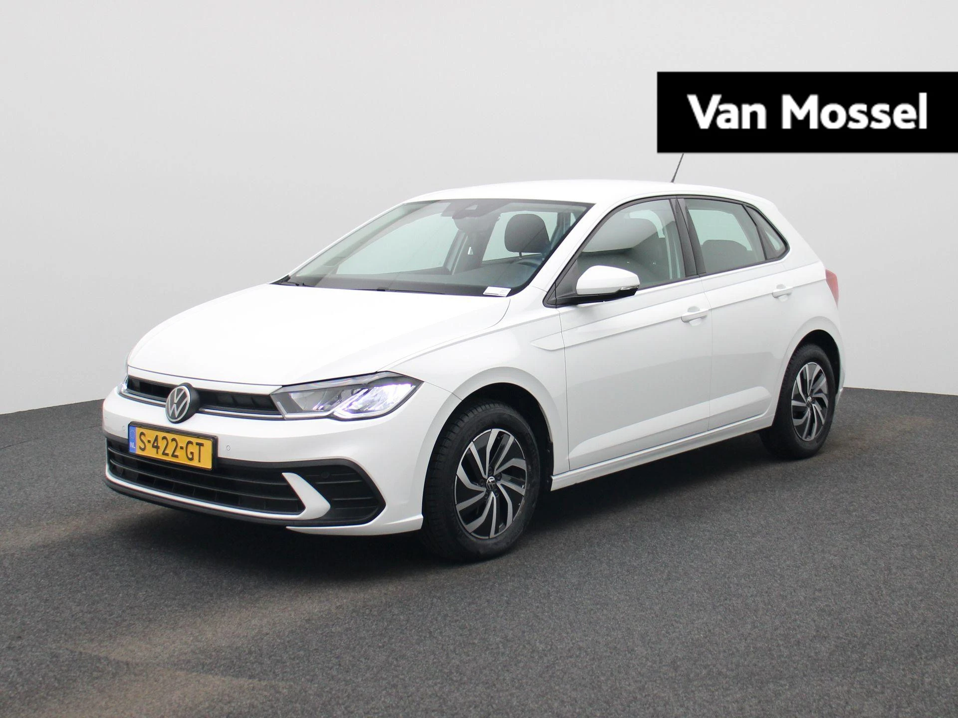 Volkswagen-Polo-image-0