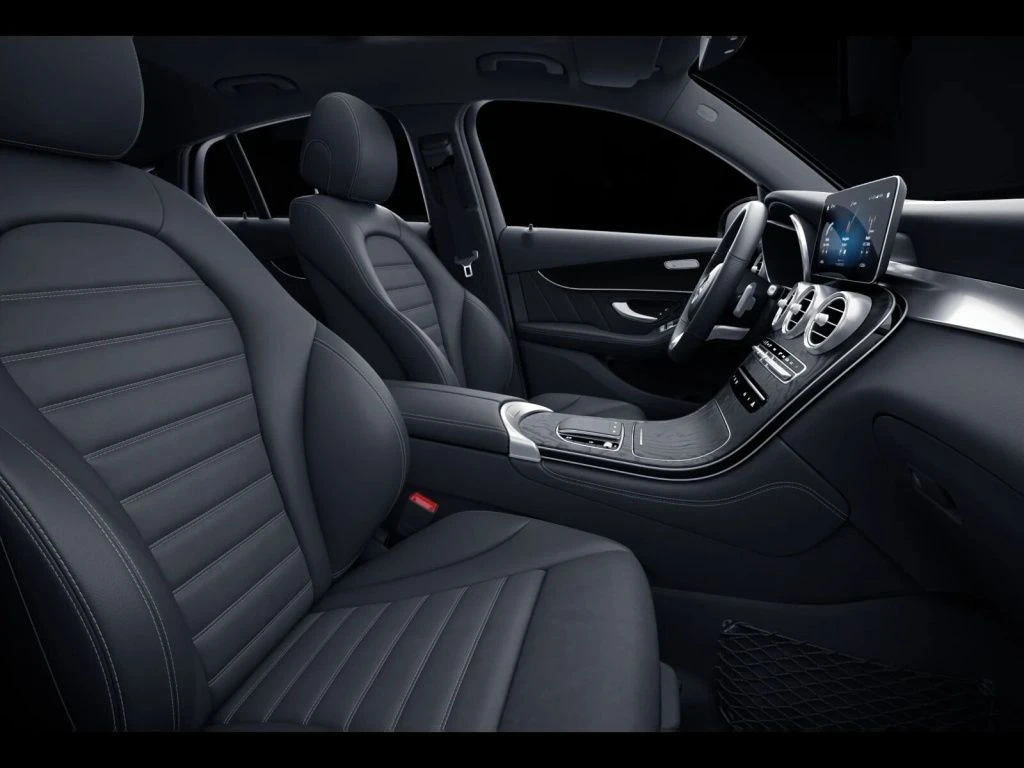 Mercedes-Benz-GLC 200-image-9