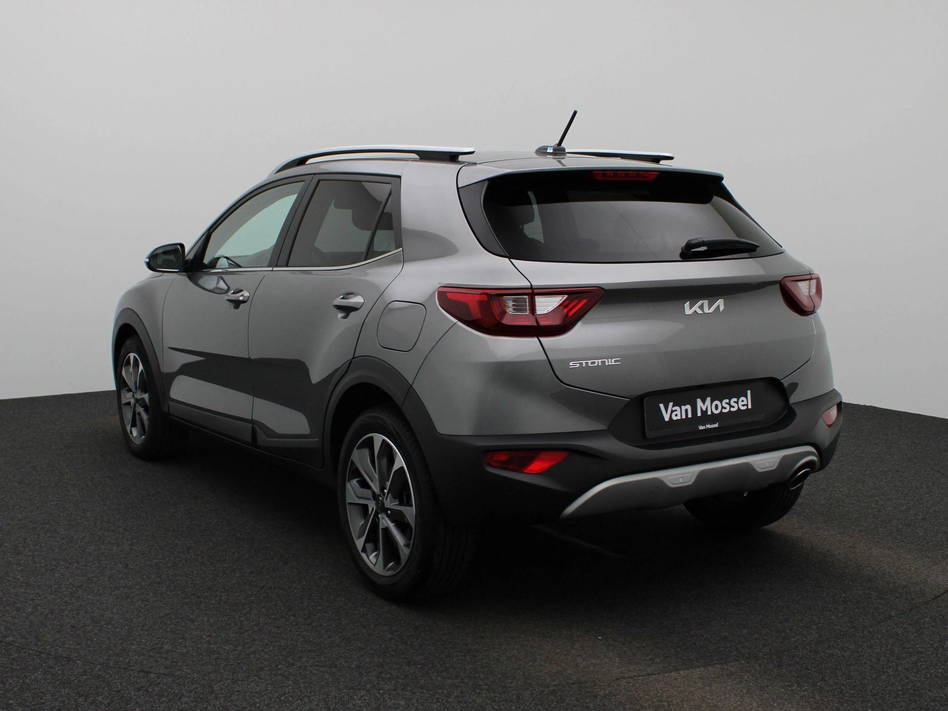 Kia-Stonic-image-1