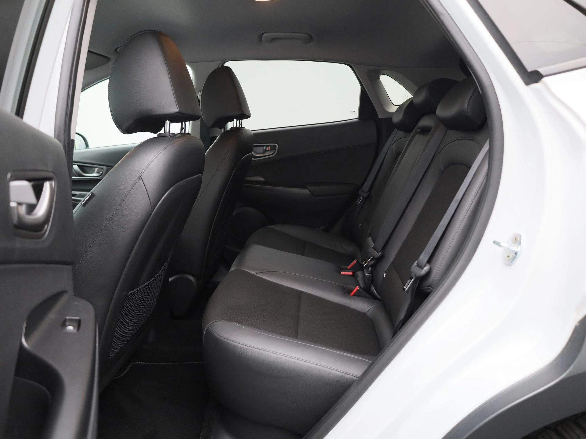 Hyundai-Kona-image-11