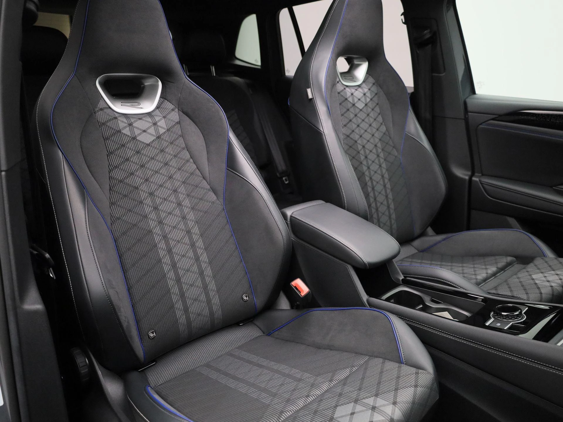 Volkswagen Tiguan 1.5 eHybrid R-Line Edition 204 PK|