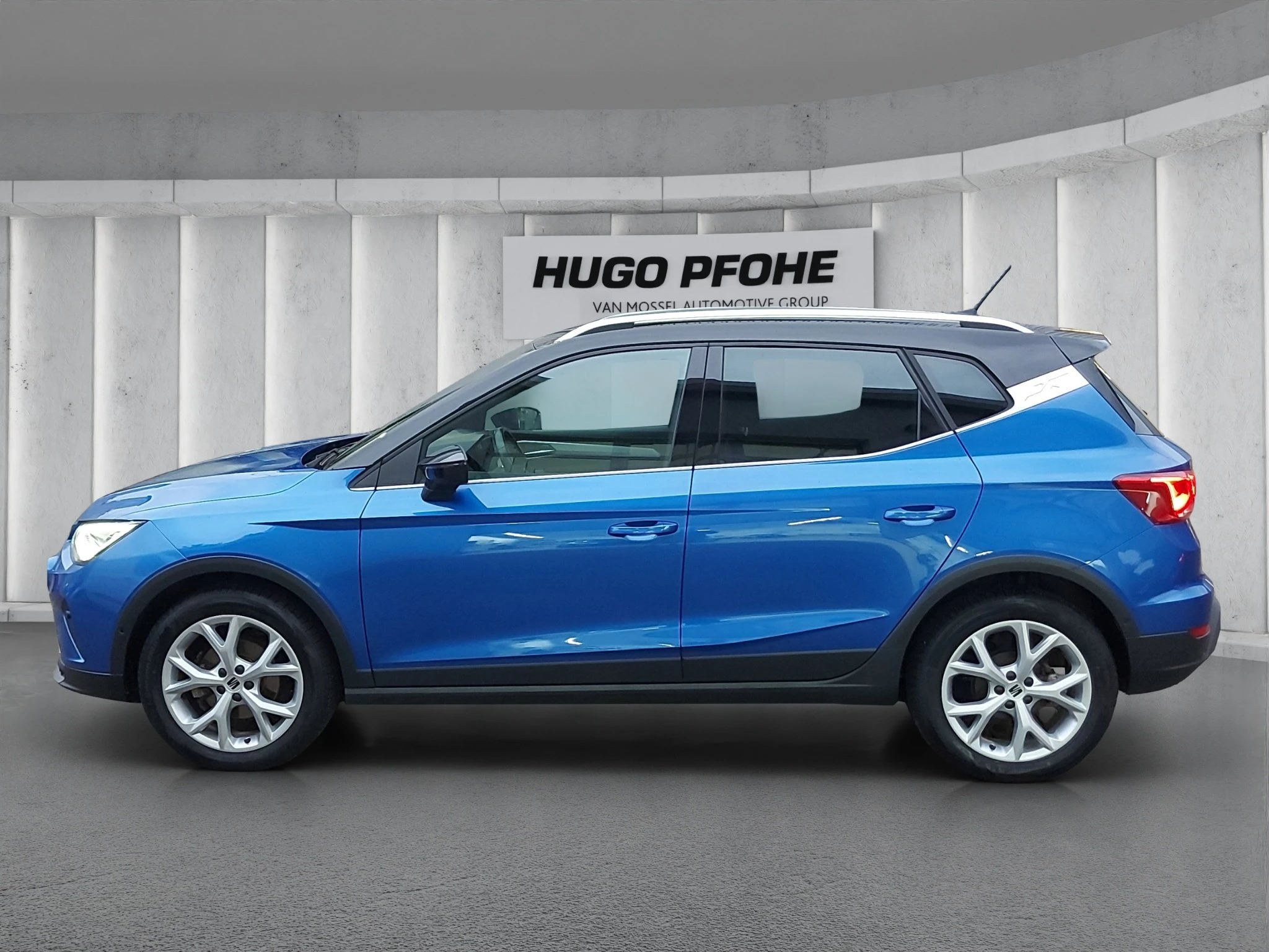 SEAT-Arona-image-1
