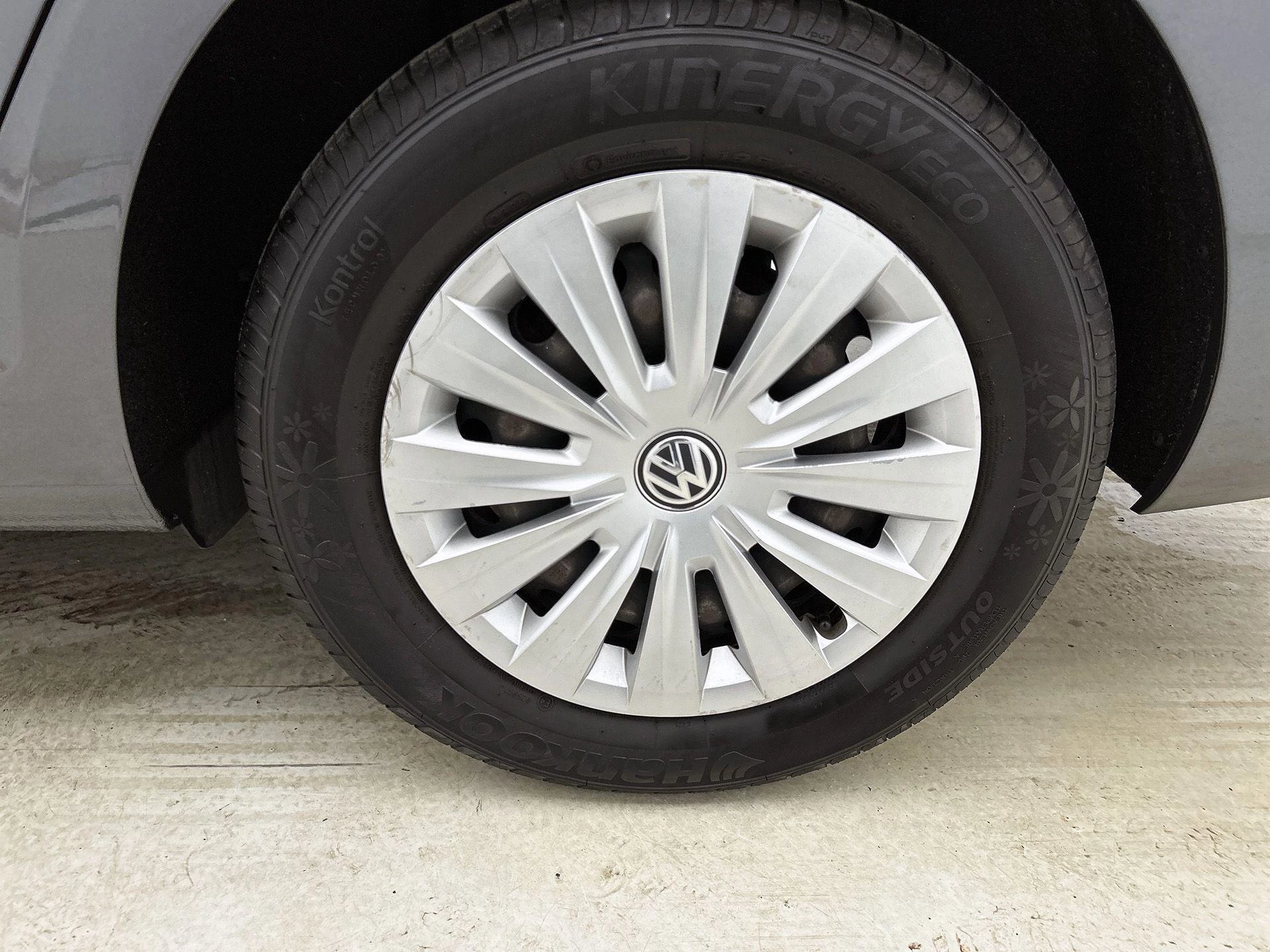 Volkswagen-Golf-image-33