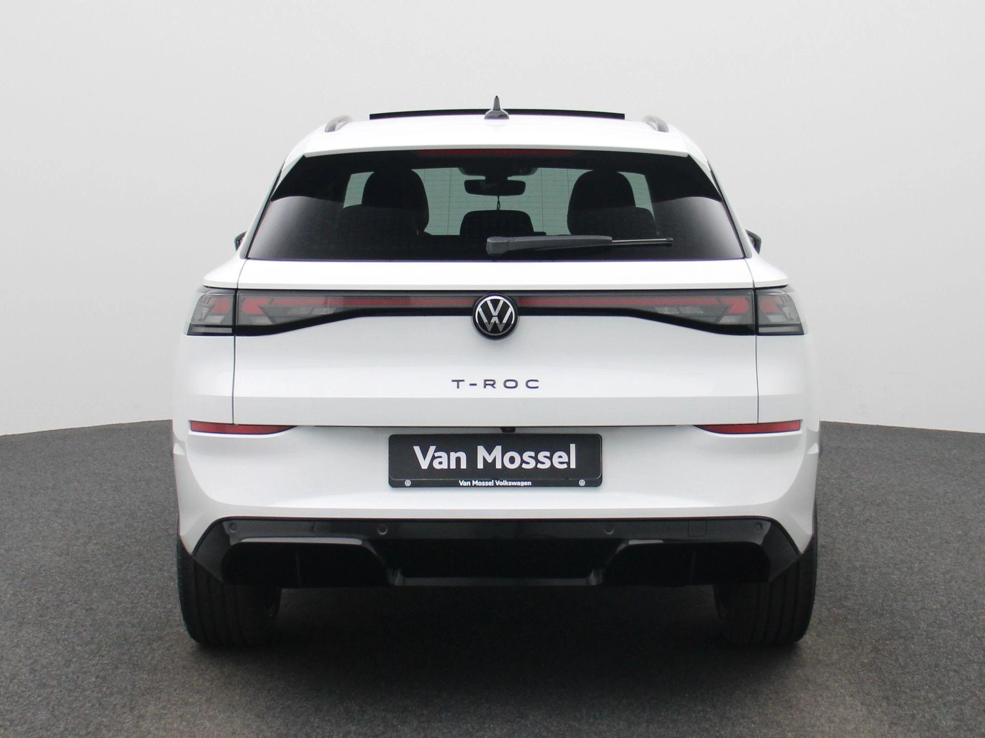Volkswagen-T-Roc-image-4