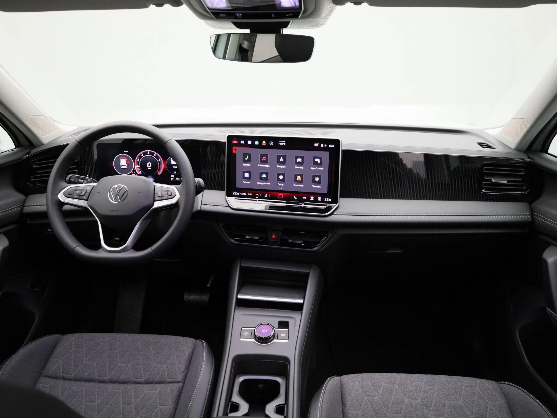 Volkswagen-Tiguan-image-37