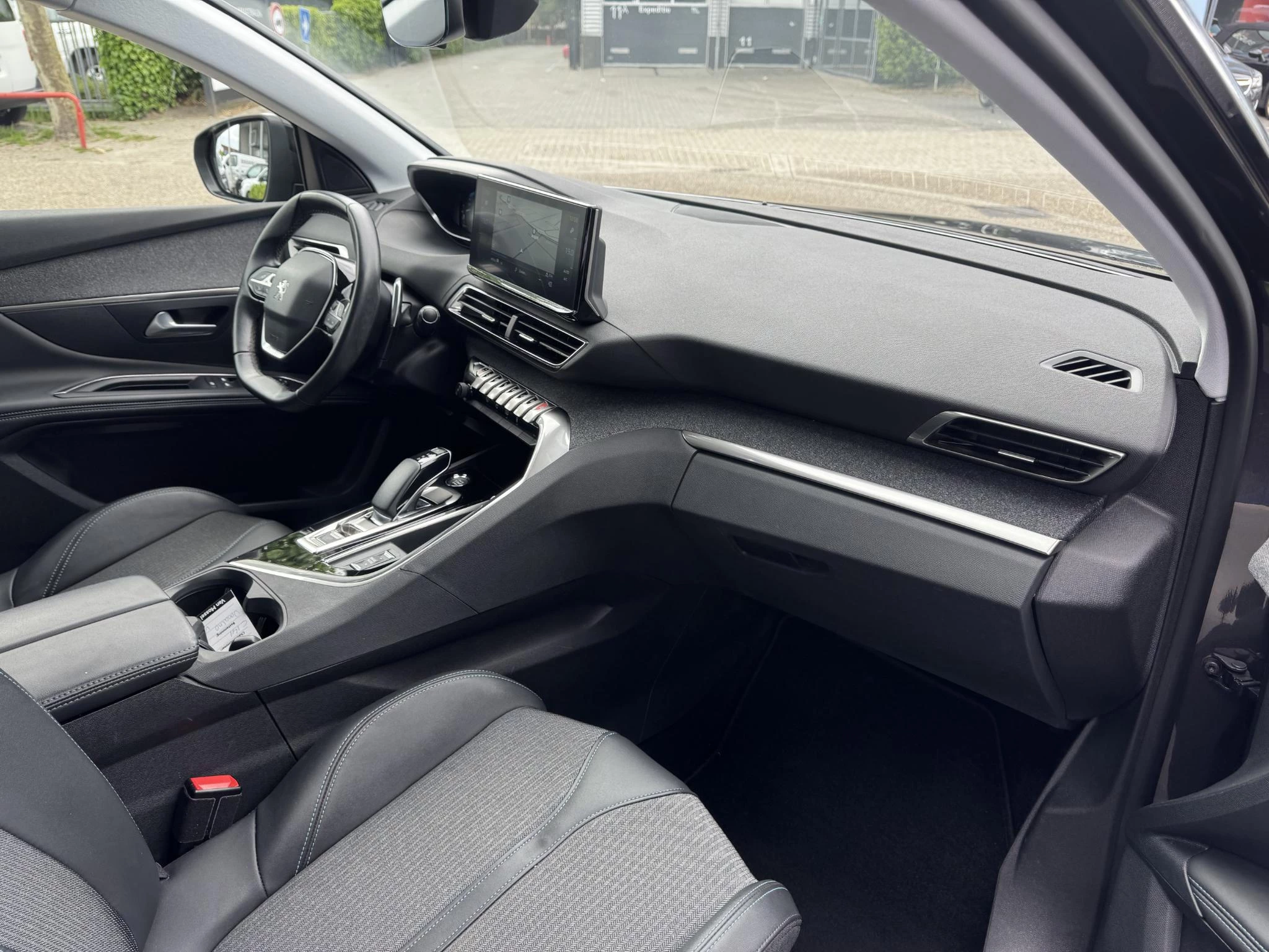 Peugeot-3008-image-16