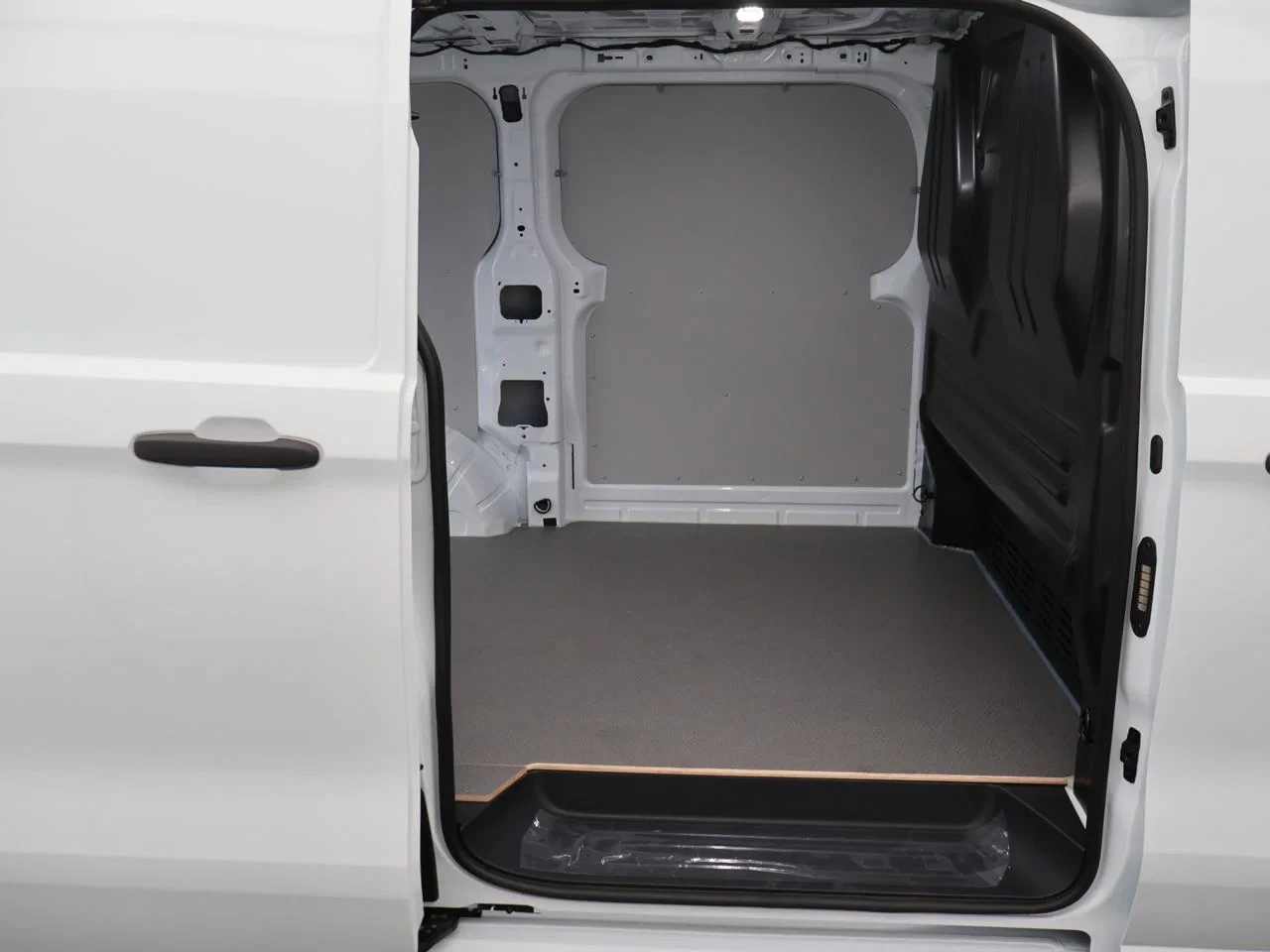 Volkswagen Transporter T7 32 Fou Swb Transporter Bestelwagen 2.0 TDI 150pk 6v FWD / DEMO