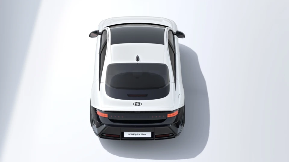 Hyundai-IONIQ 6-image-4