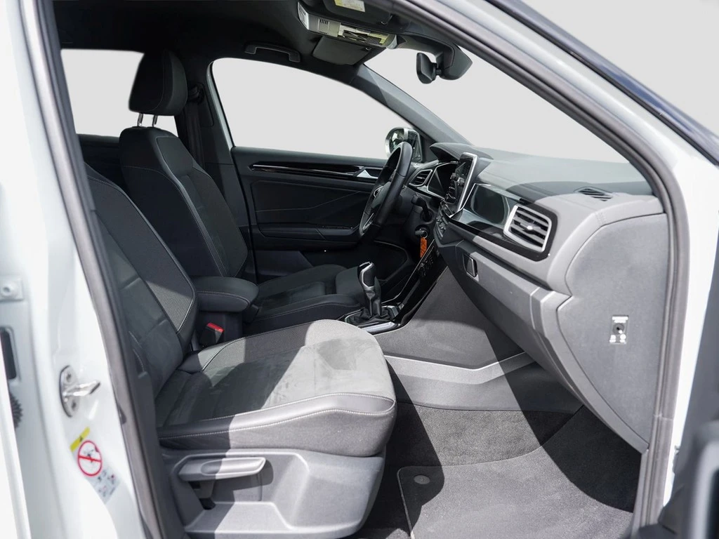 Volkswagen-T-Roc-image-6
