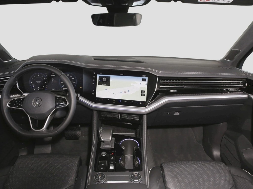 Volkswagen-Touareg-image-11