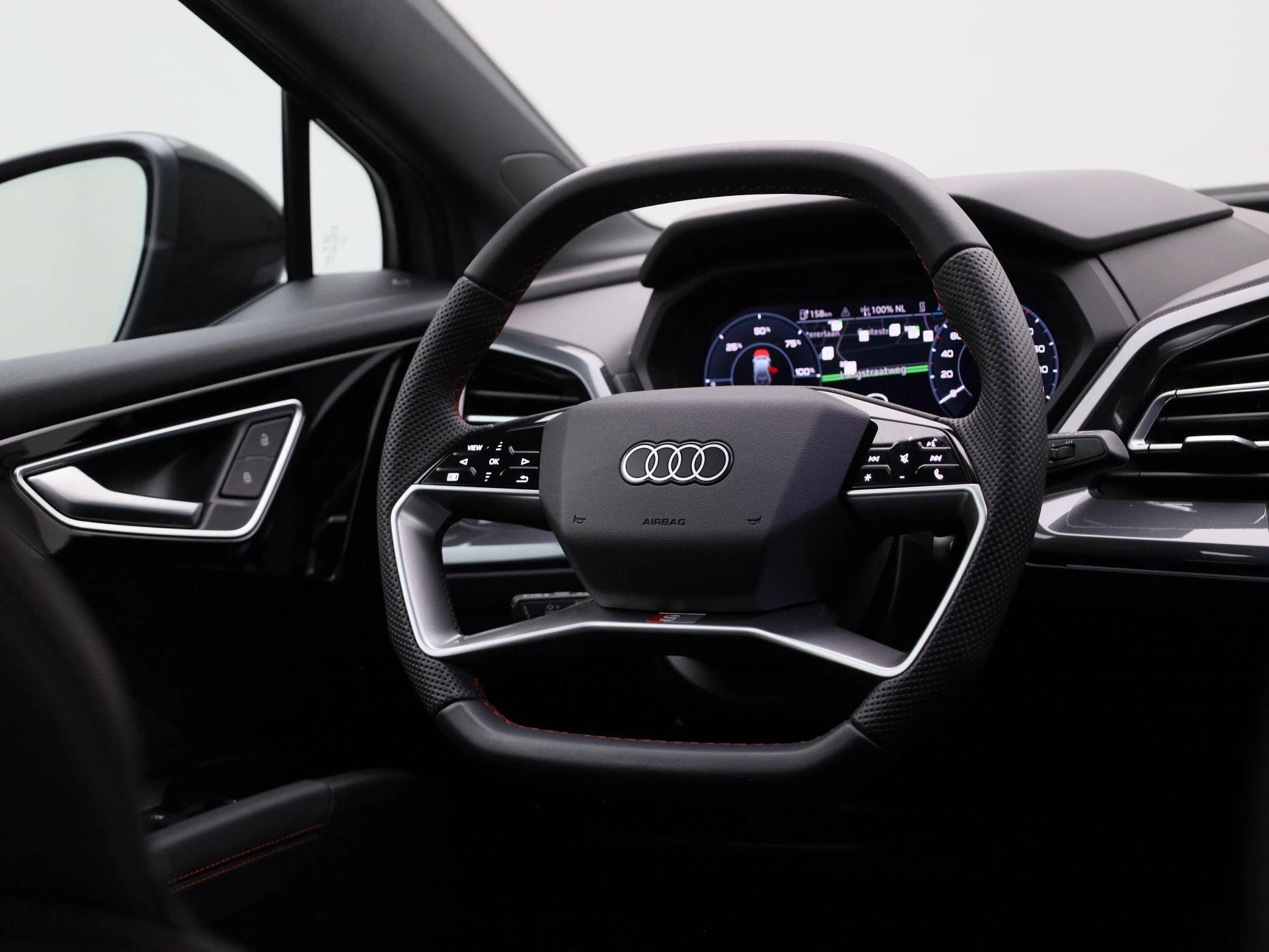 Audi-Q4 e-tron-image-44