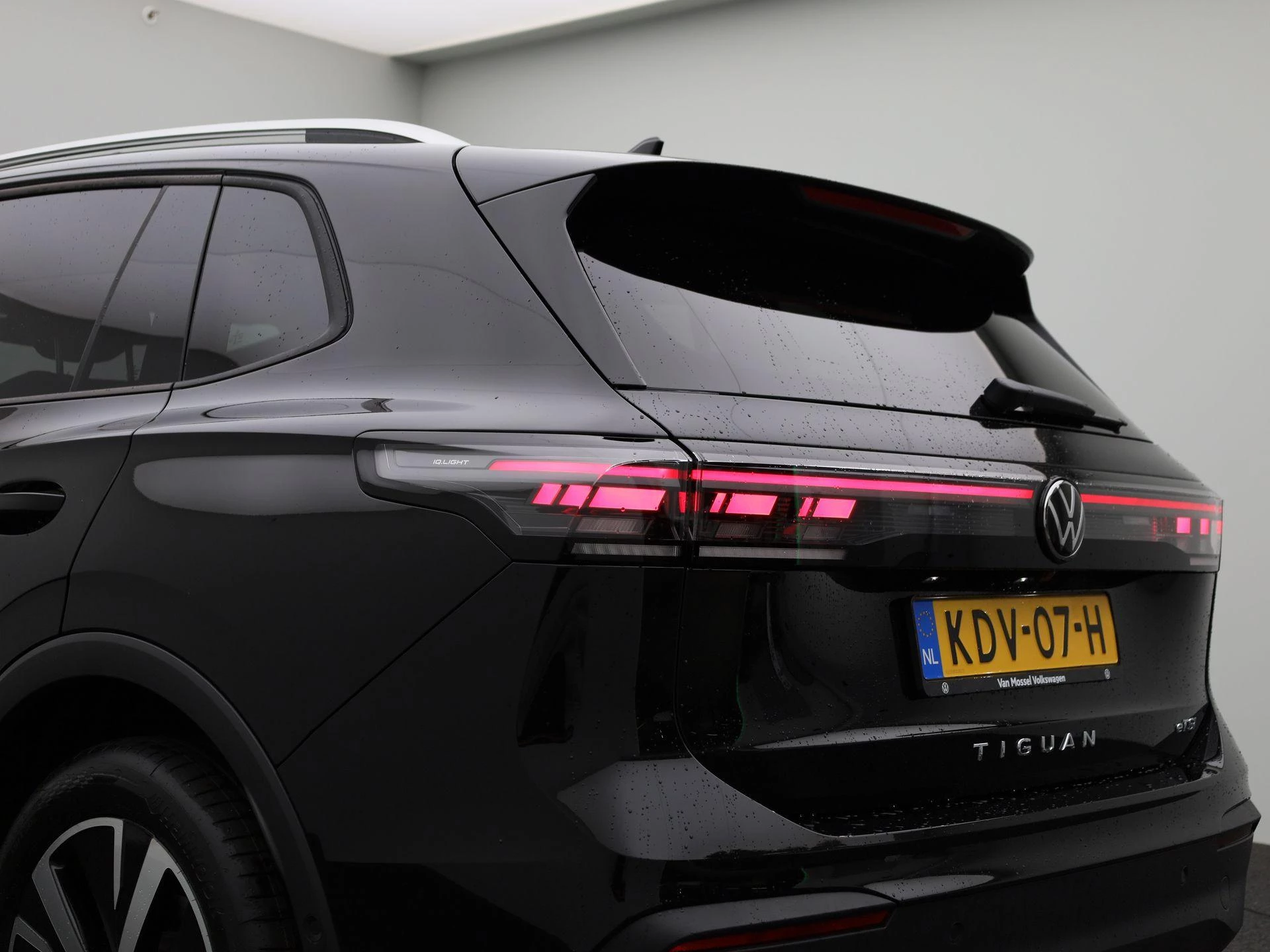 Volkswagen-Tiguan-image-43