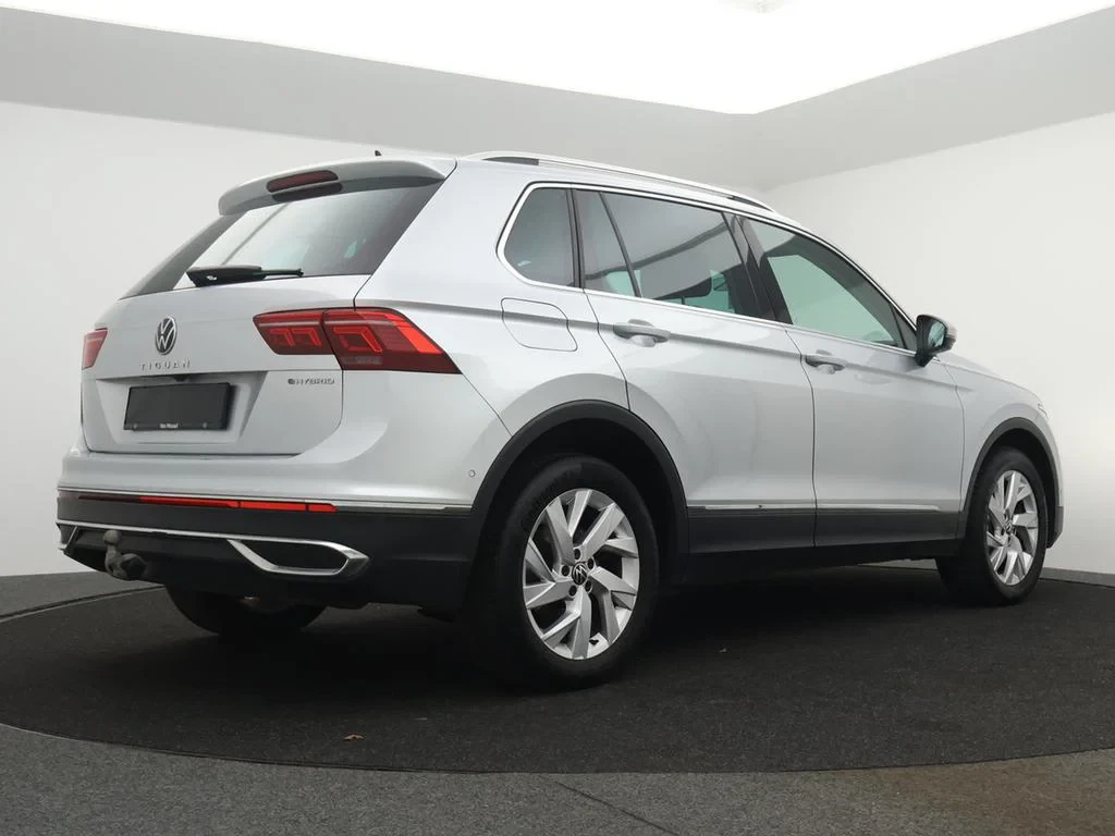 Volkswagen-Tiguan-image-1