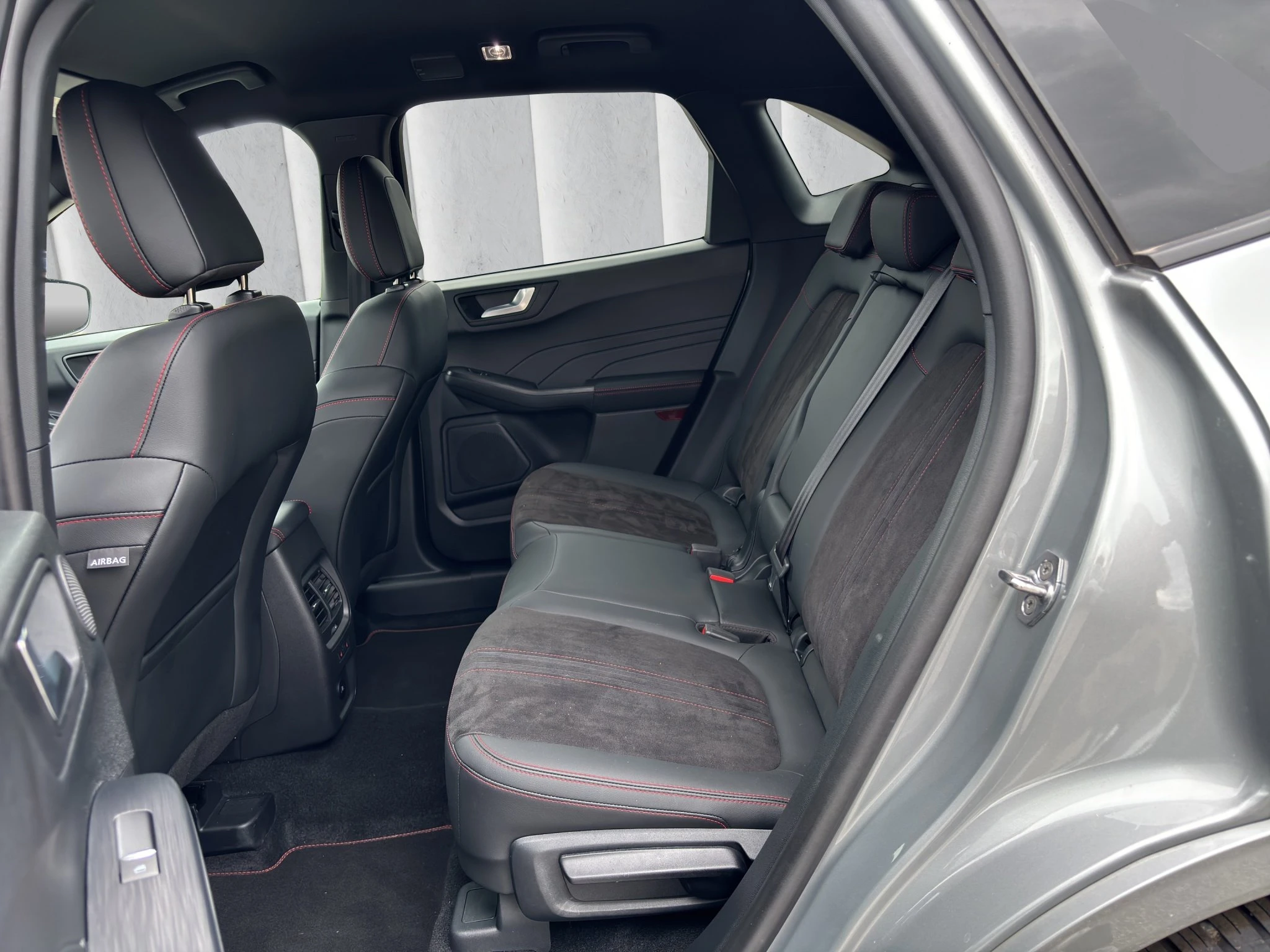 Ford Kuga ST-Line X Aut.*360GRAD*LED-MATRIX*NAVI*GRA*WINTER-PKT.