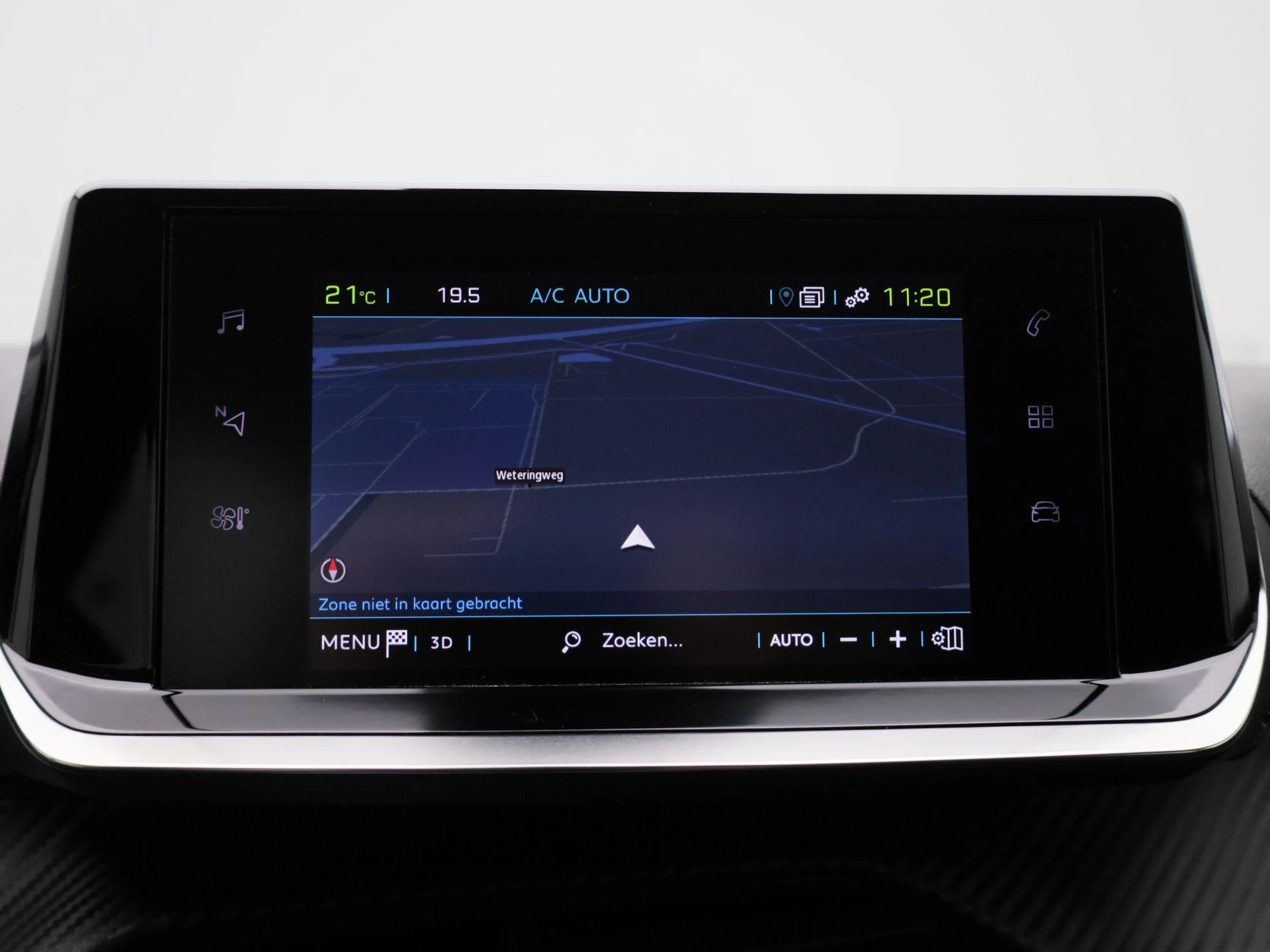 Peugeot-e-2008-image-23