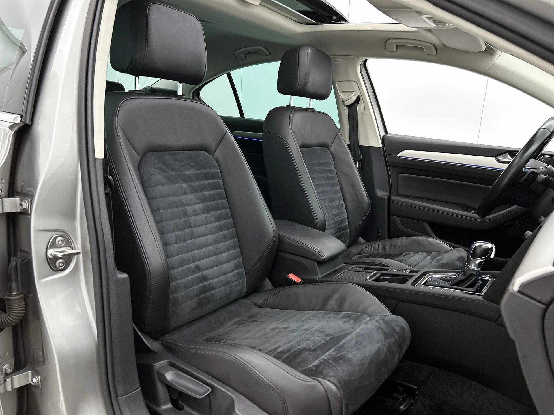 Volkswagen-Passat-image-38