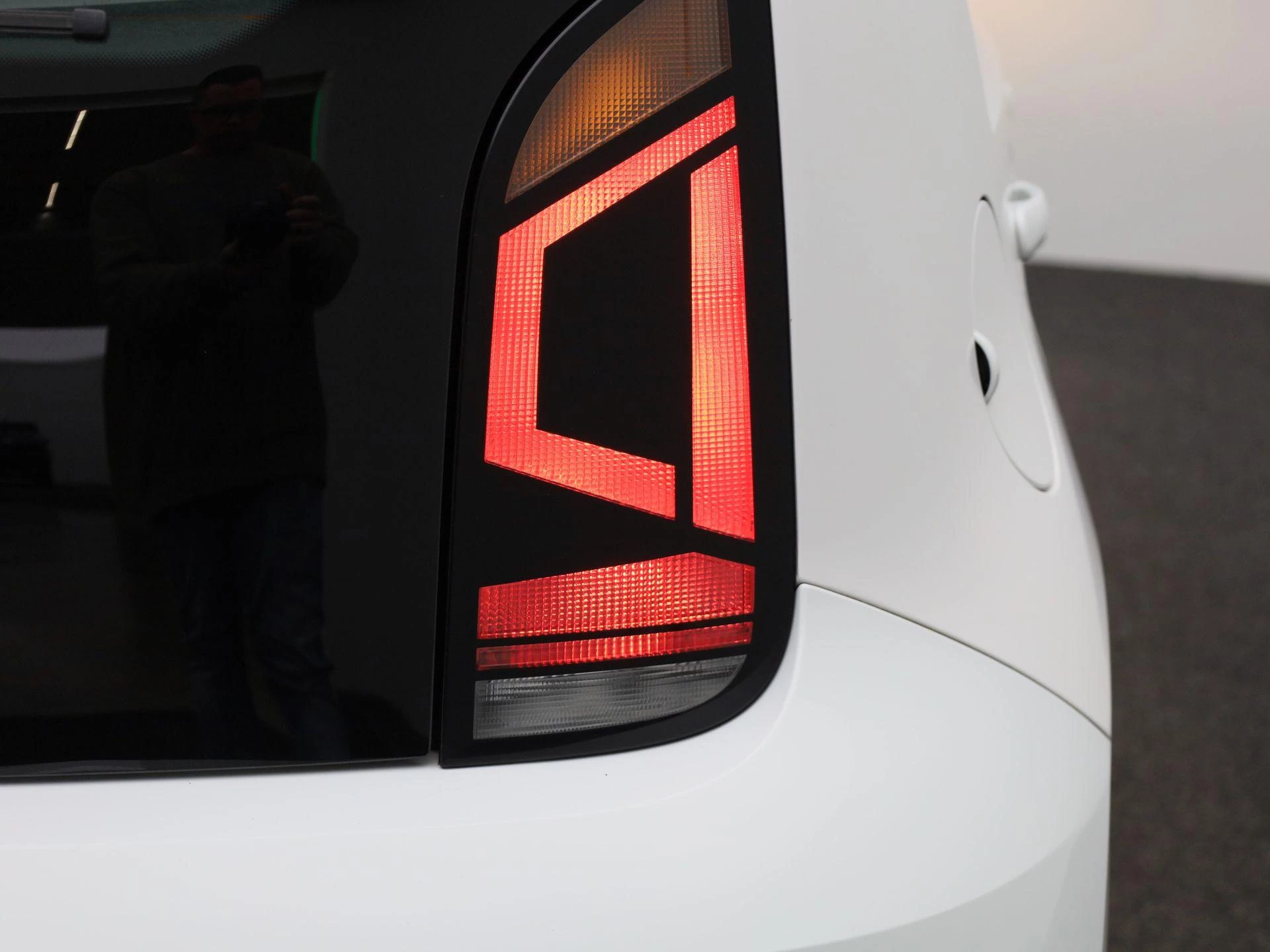 Volkswagen-up!-image-25