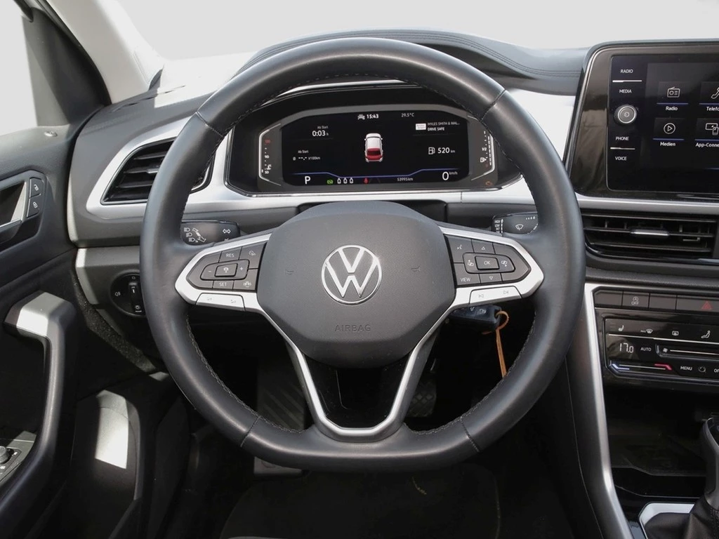 Volkswagen T-Roc 1.5 TSI DSG Life 16" App-Con.+VC ACC LED RFK+PDC SHZ