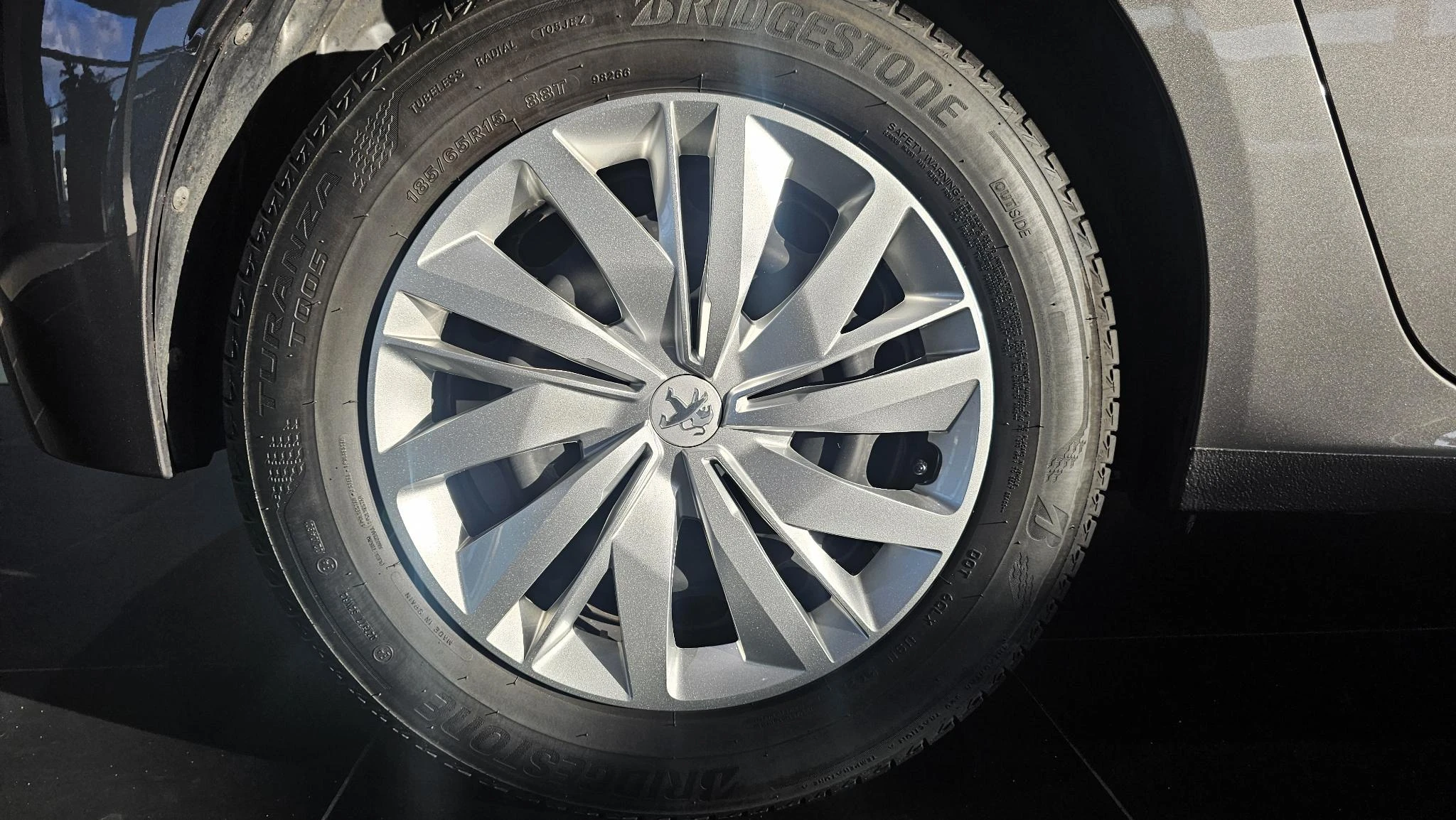 Peugeot-208-image-20