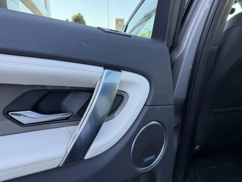 Land Rover-Discovery Sport-image-28