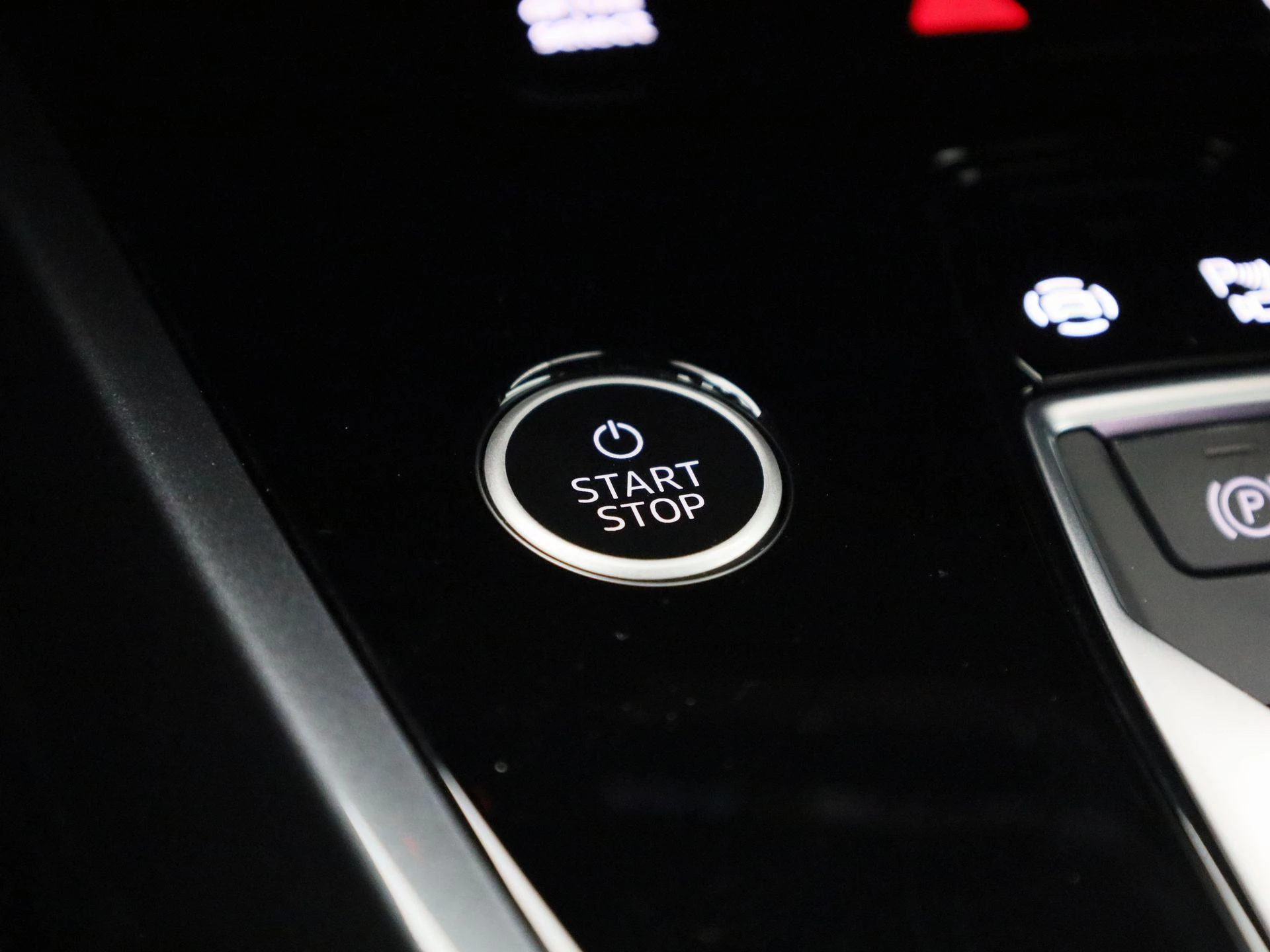 Audi-Q4 e-tron-image-27
