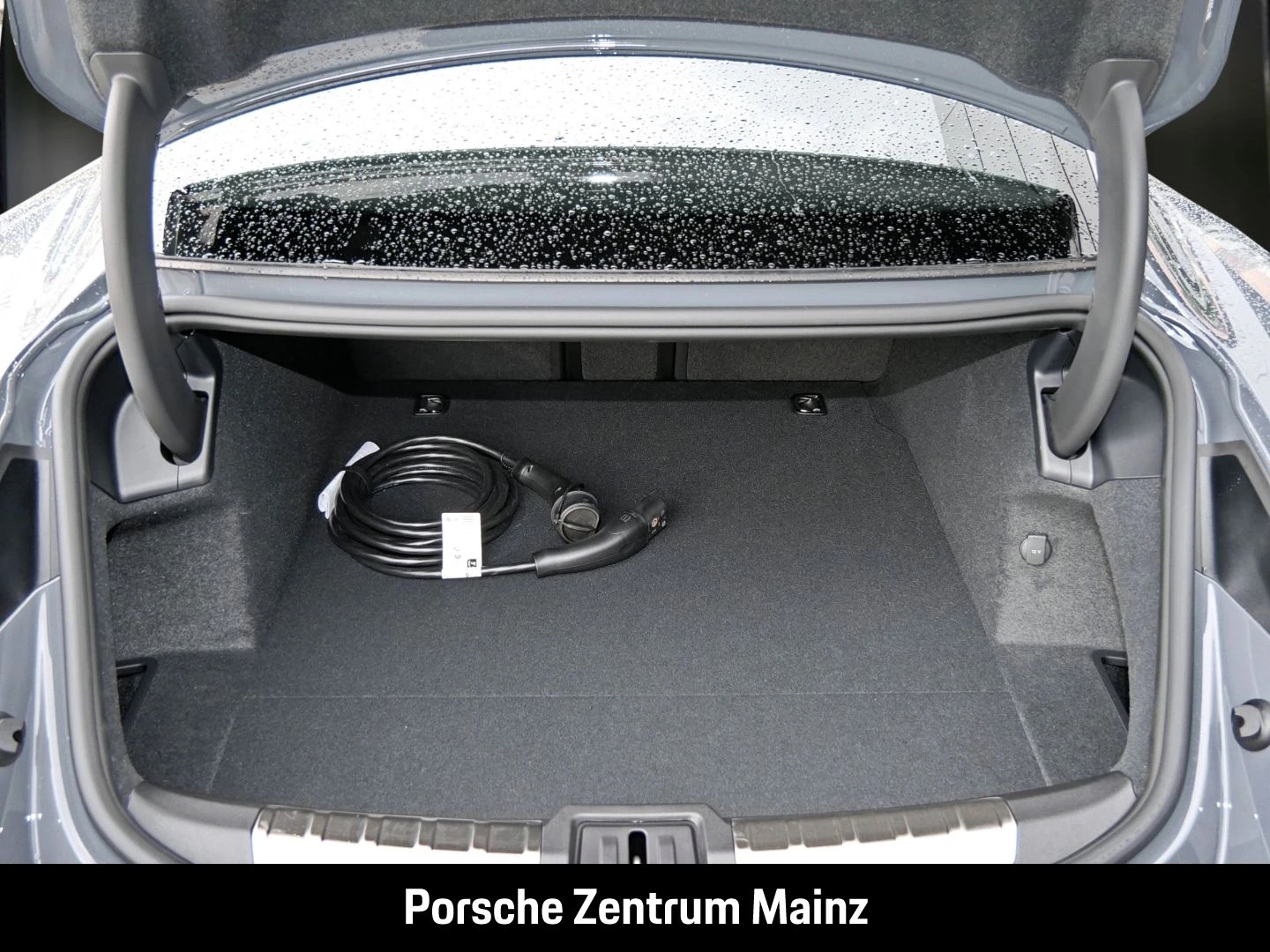 Porsche-Taycan-image-30