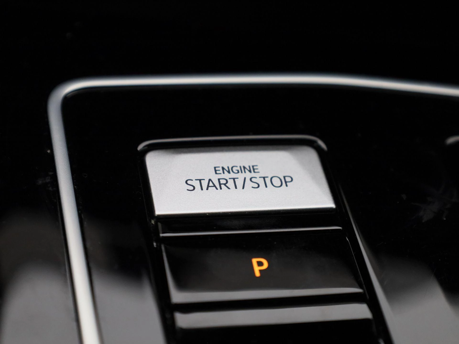 Volkswagen-Golf-image-19