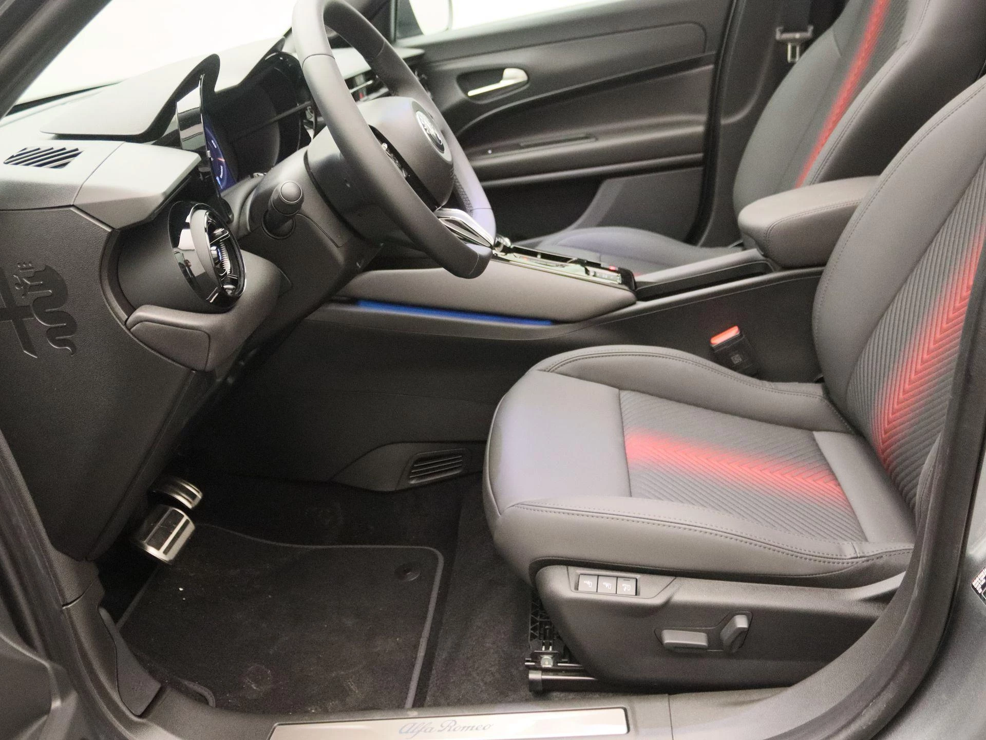 Alfa Romeo-Junior-image-12