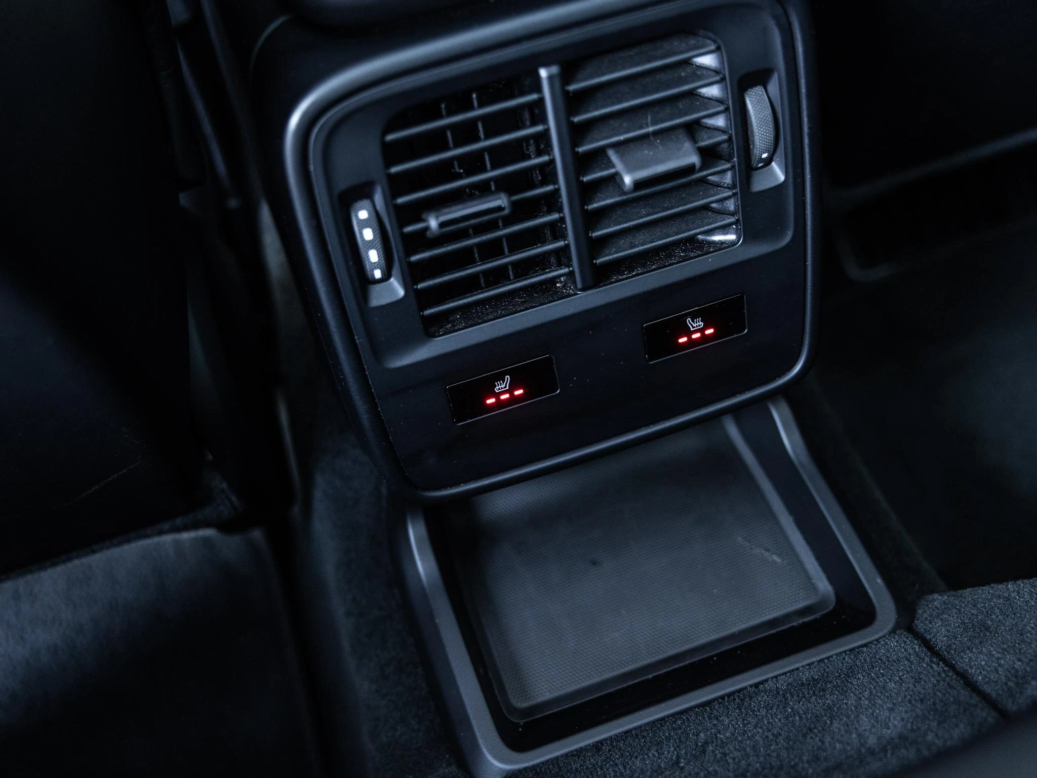 Porsche-Taycan-image-18
