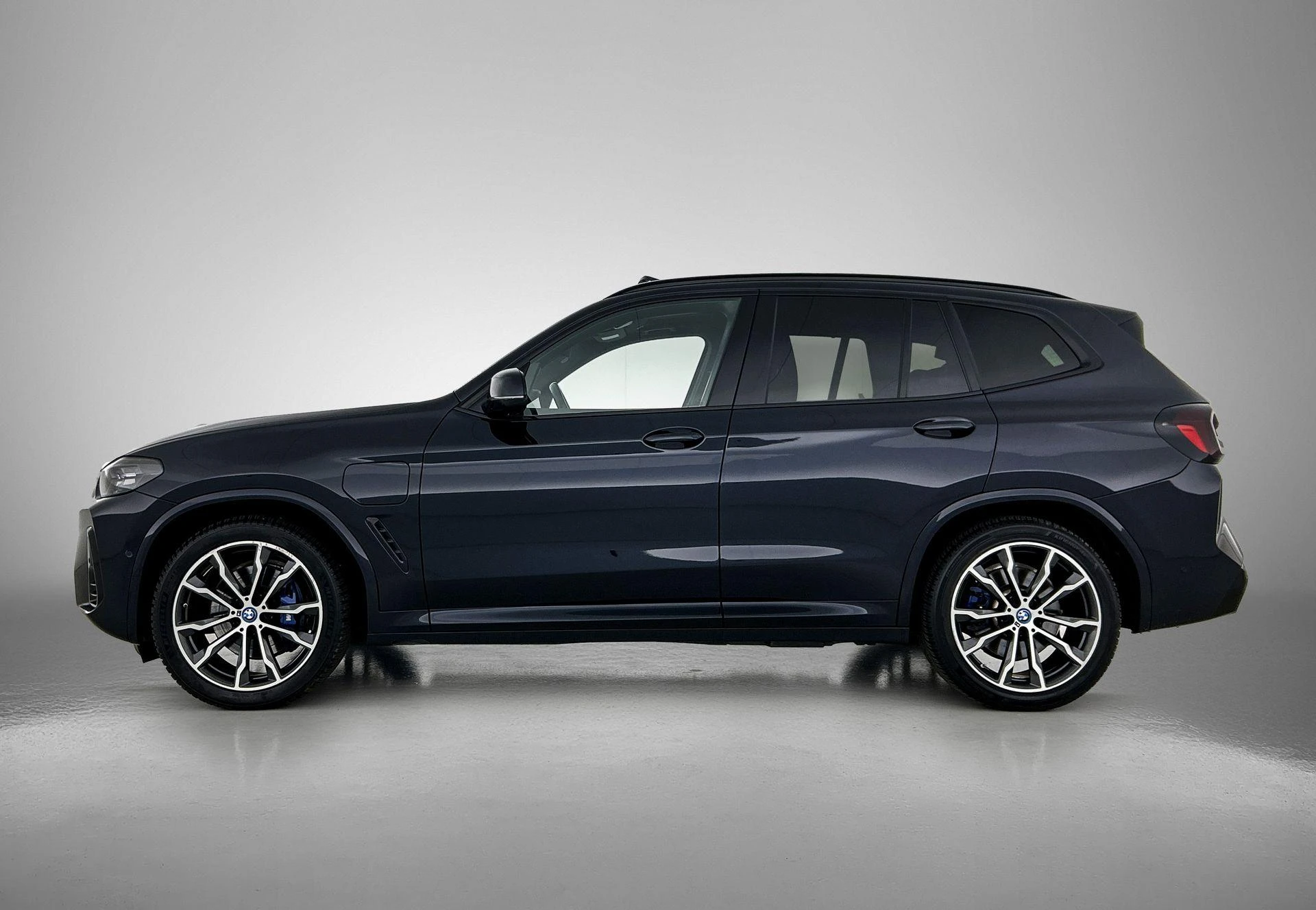 BMW-X3-image-3