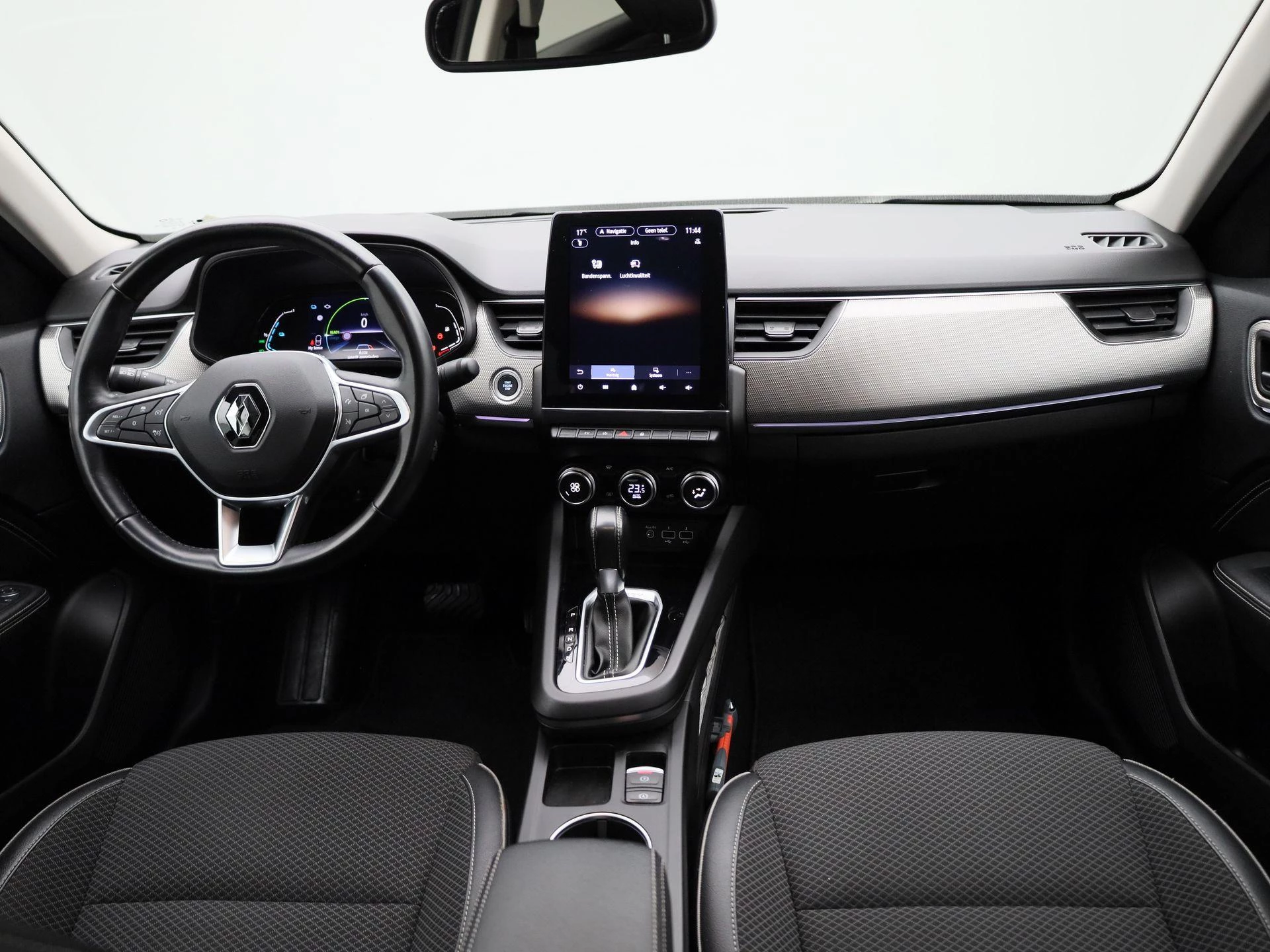 Renault-Arkana-image-31