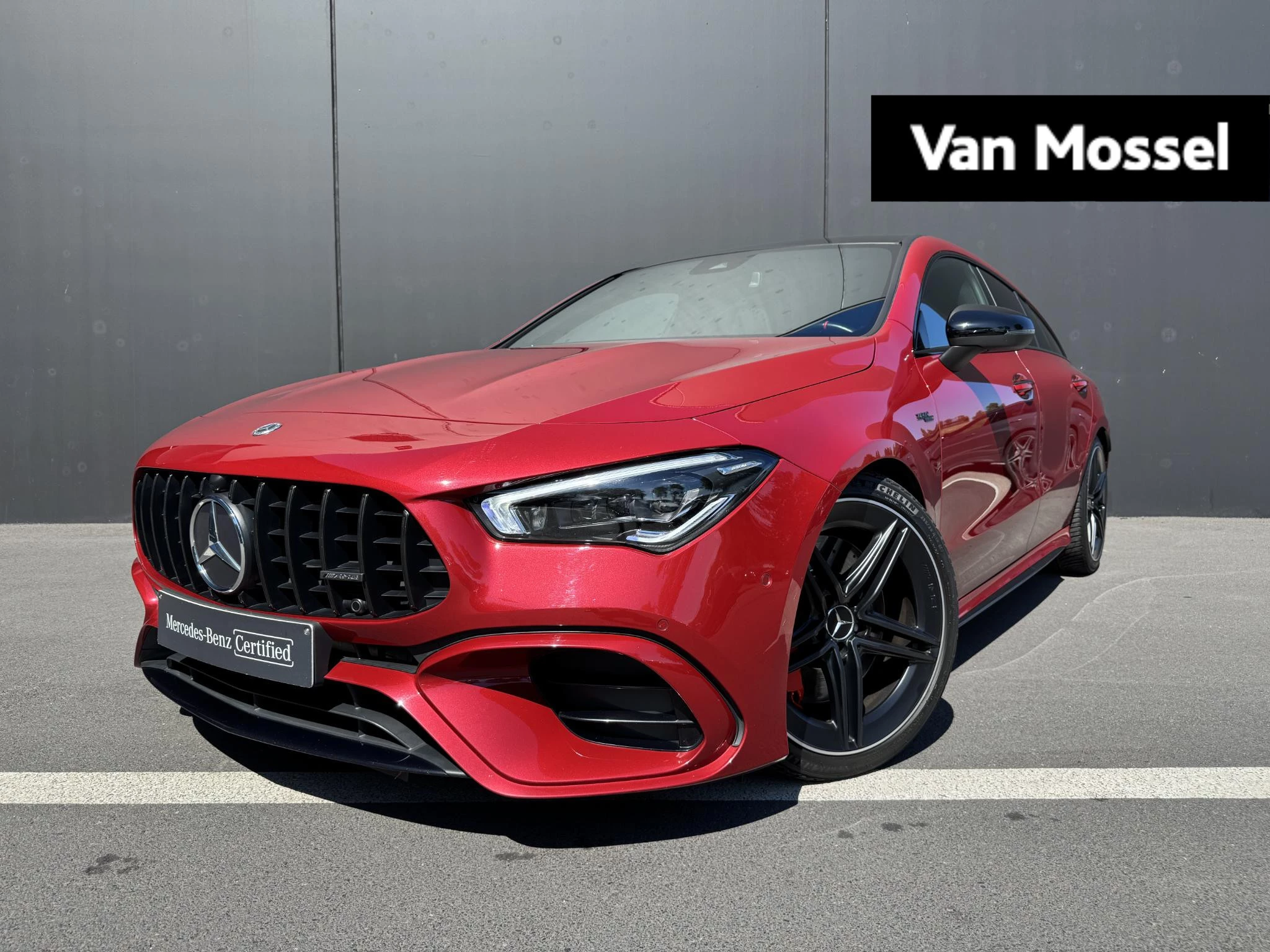 Mercedes-Benz-CLA-image-0