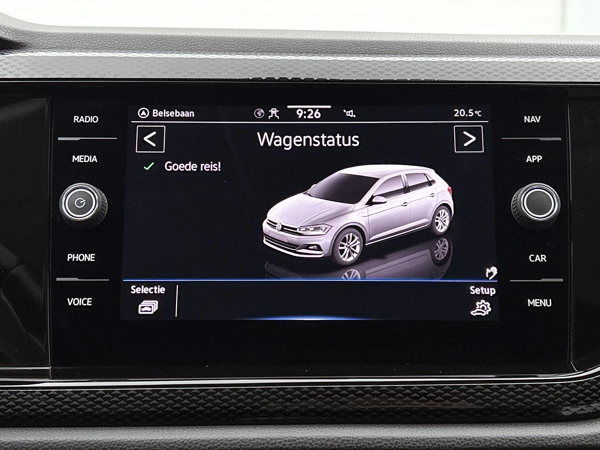 Volkswagen-Polo-image-27
