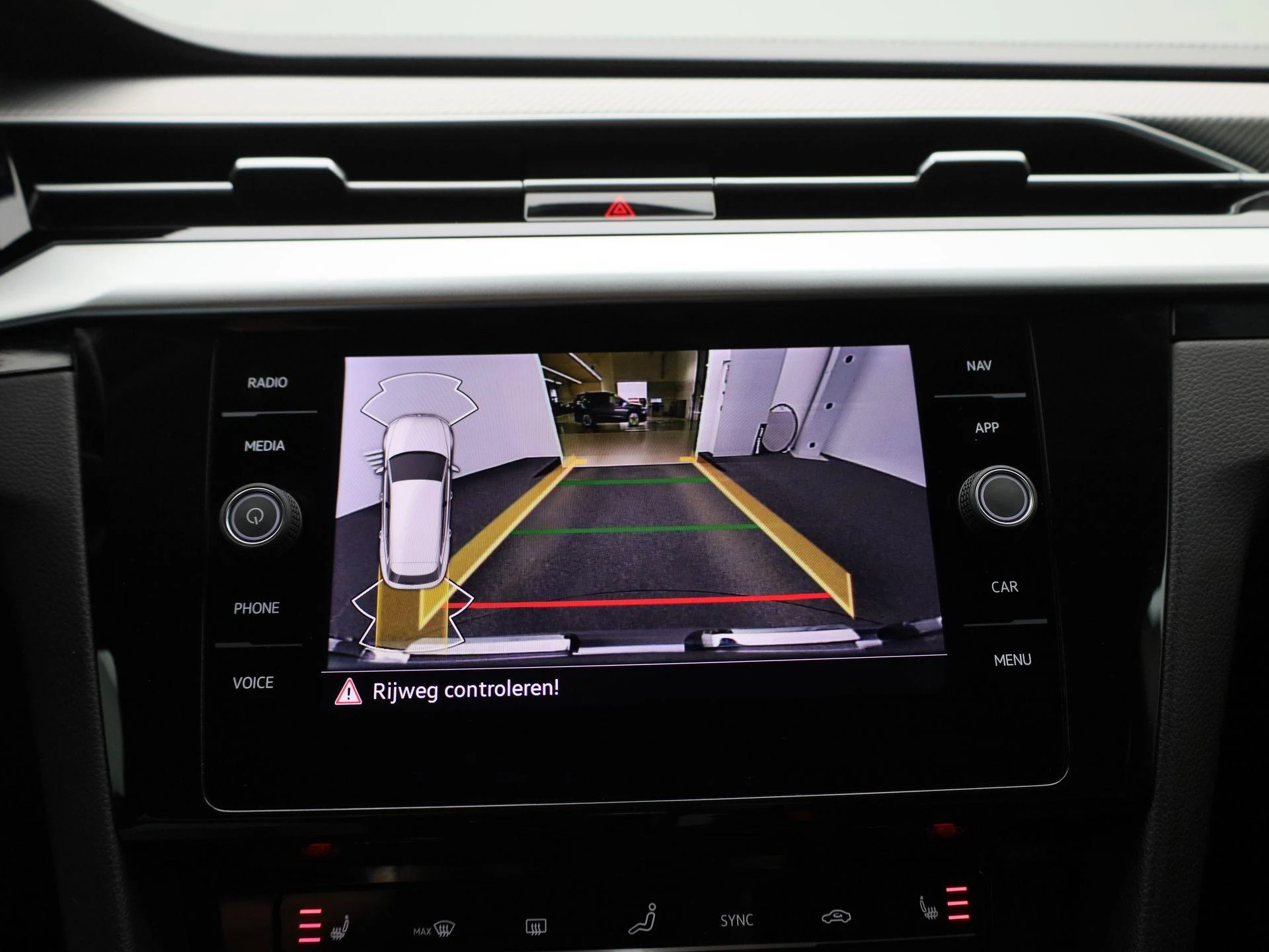 Volkswagen-Arteon-image-30